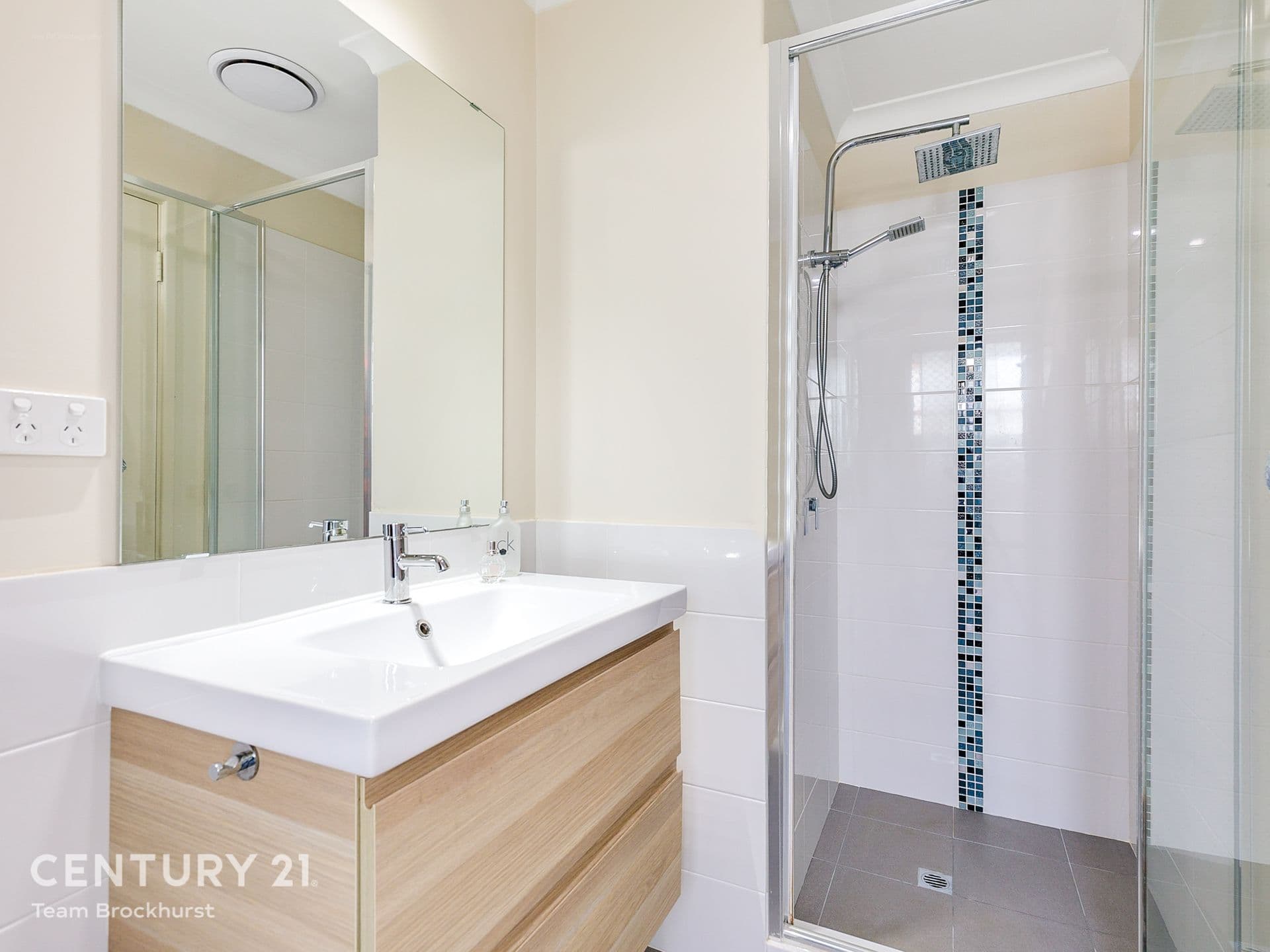 7/10 Warton Rd, Huntingdale, WA, 6110, Thornlie - Thumbnail 8