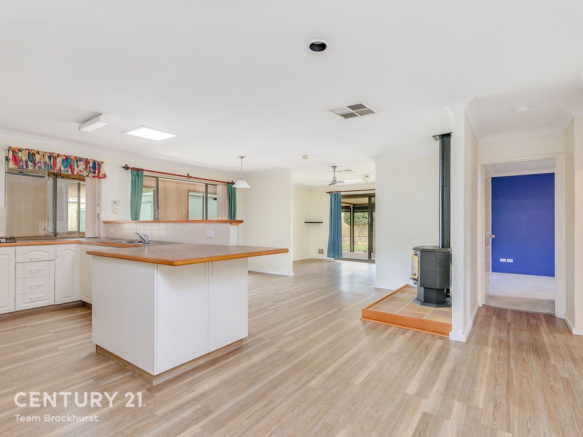 7/10 Warton Rd, Huntingdale, WA, 6110, High Wycombe - Thumbnail 2