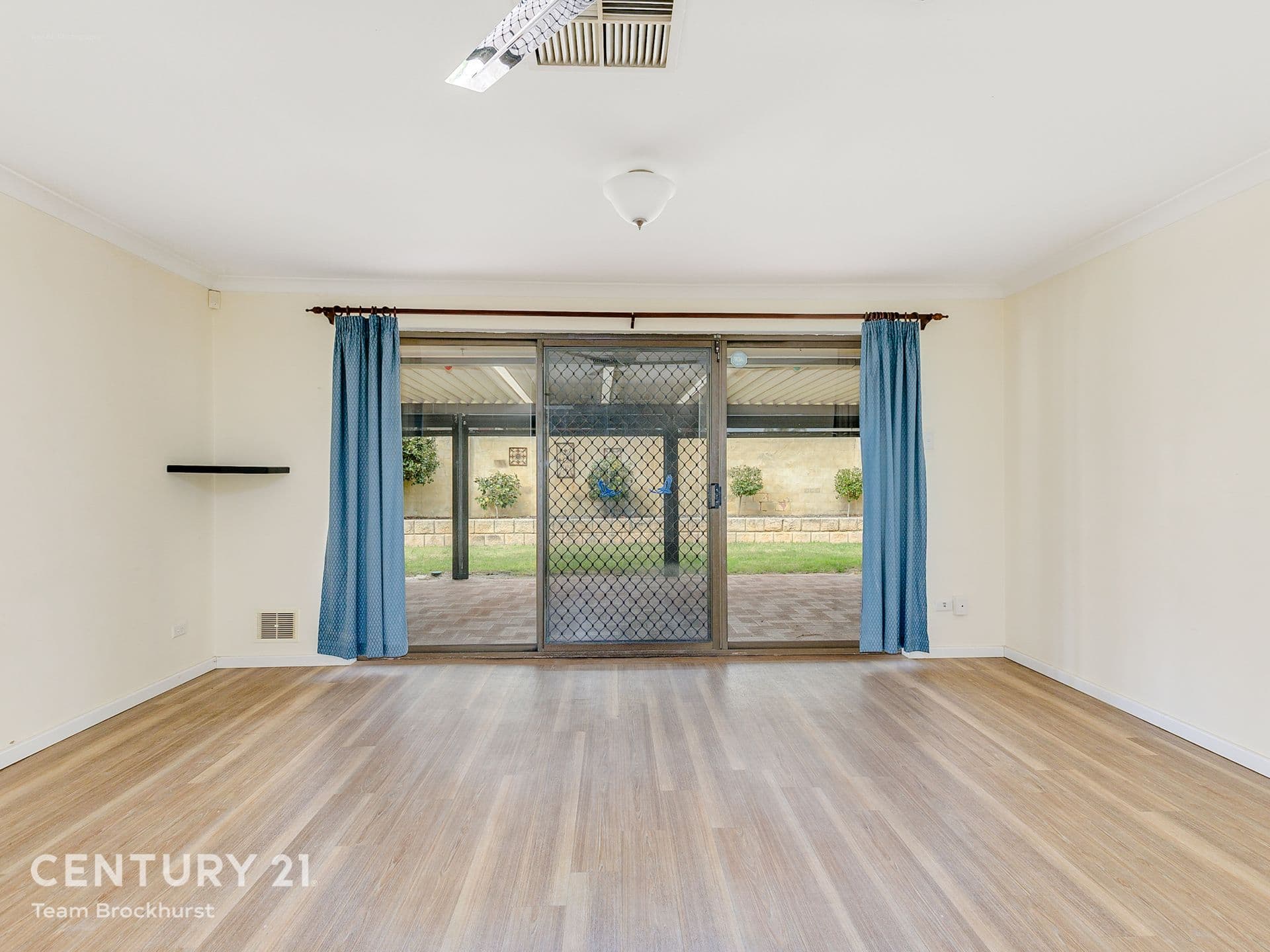 7/10 Warton Rd, Huntingdale, WA, 6110, High Wycombe - Thumbnail 3