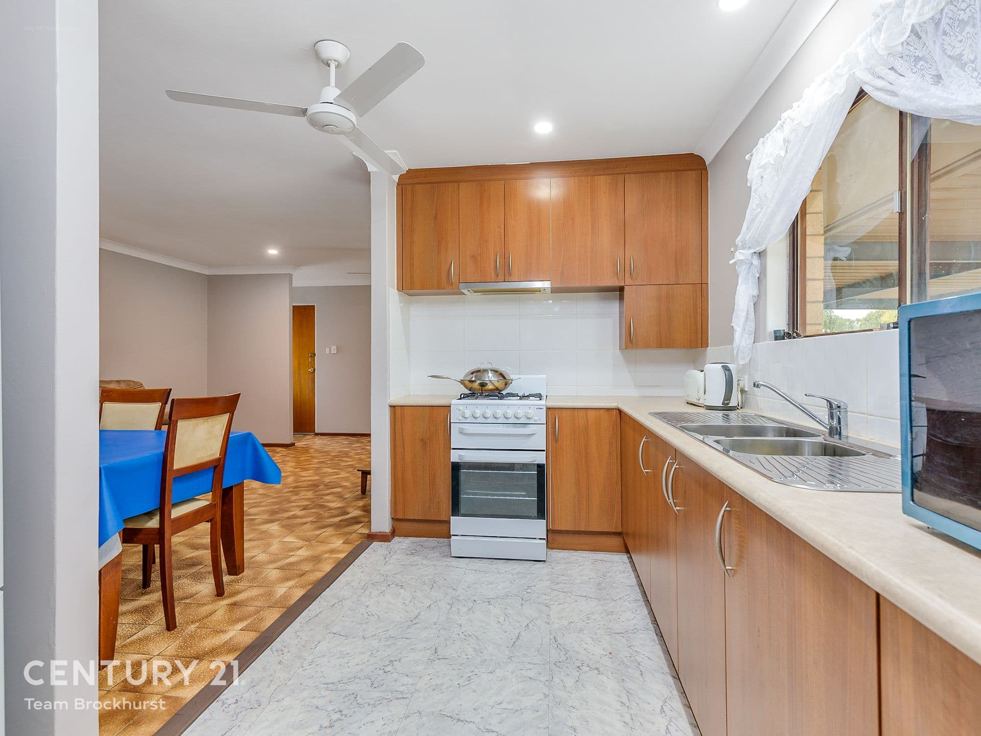 7/10 Warton Rd, Huntingdale, WA, 6110, Kenwick - Thumbnail 3