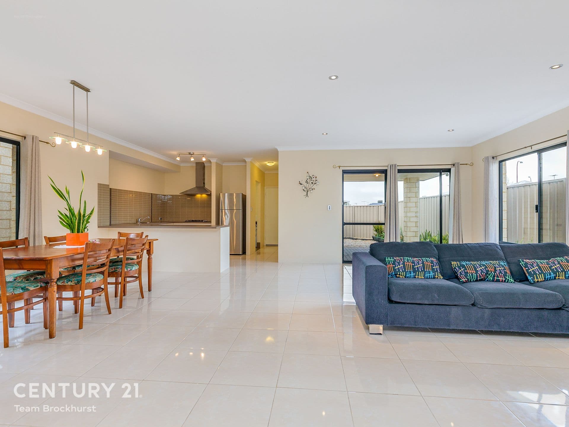 7/10 Warton Rd, Huntingdale, WA, 6110, Southern River - Image 1