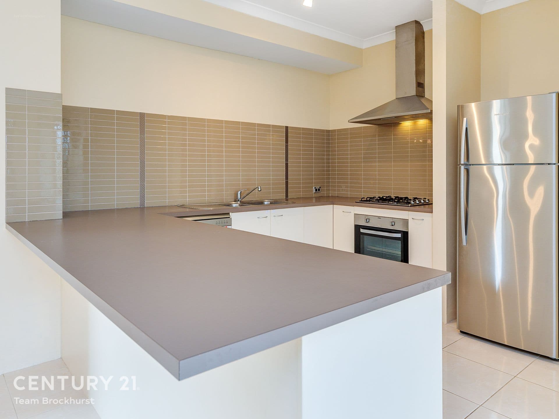7/10 Warton Rd, Huntingdale, WA, 6110, Southern River - Thumbnail 2
