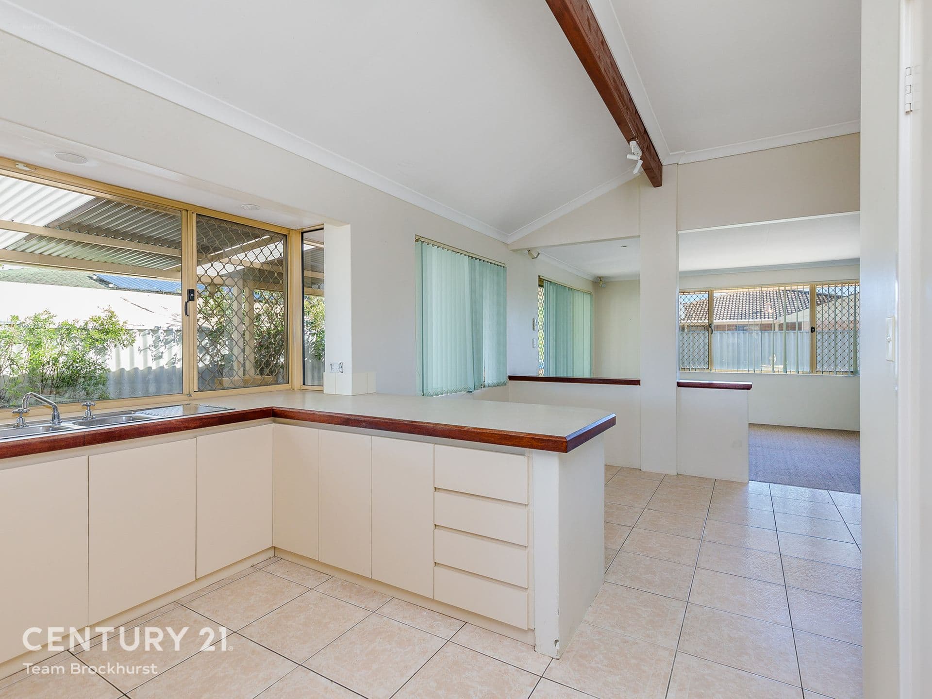 7/10 Warton Rd, Huntingdale, WA, 6110, Forrestfield - Thumbnail 2
