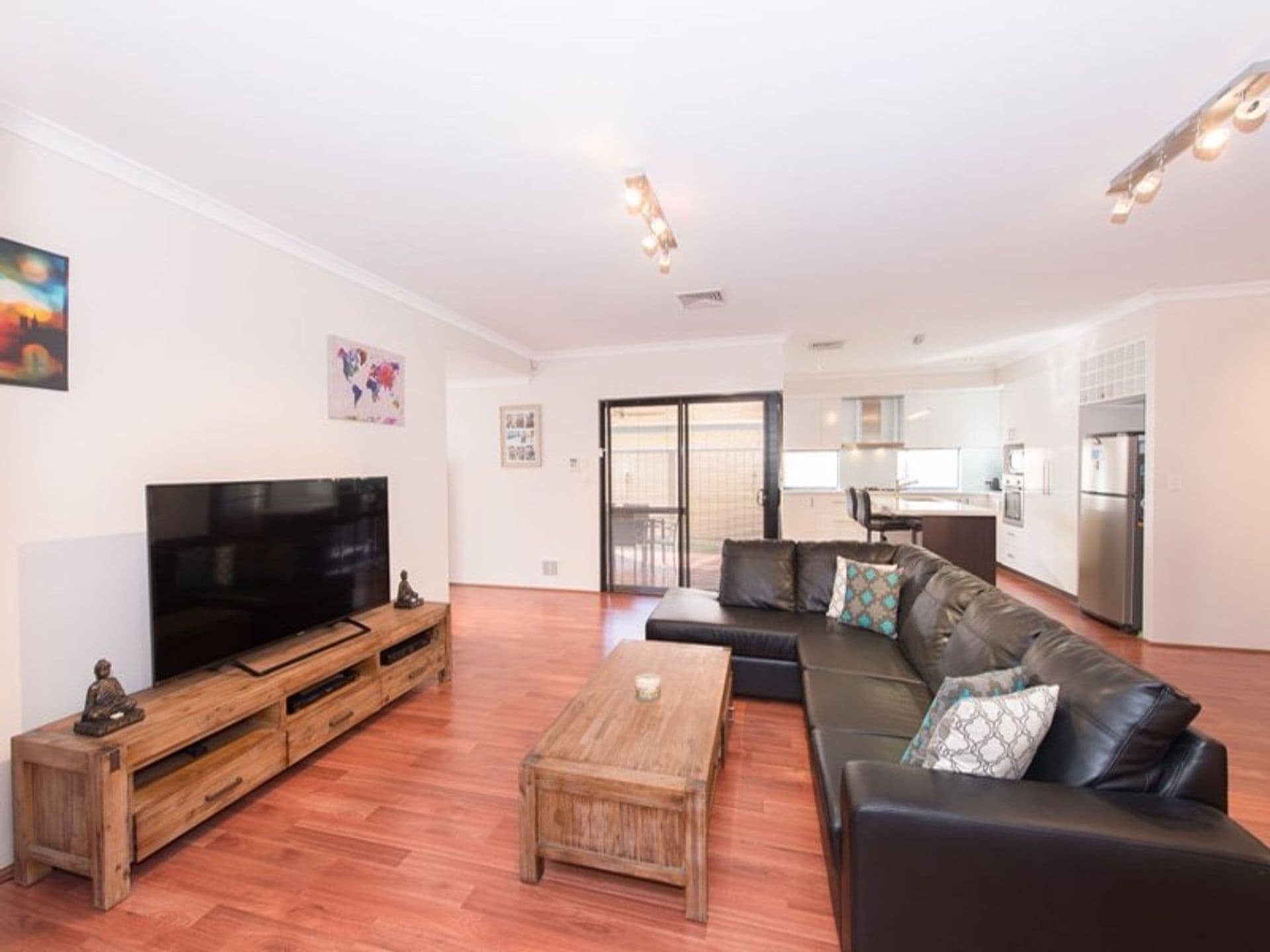 10 Pentecost Loop, Southern River, WA, 6110, Southern River - Thumbnail 3