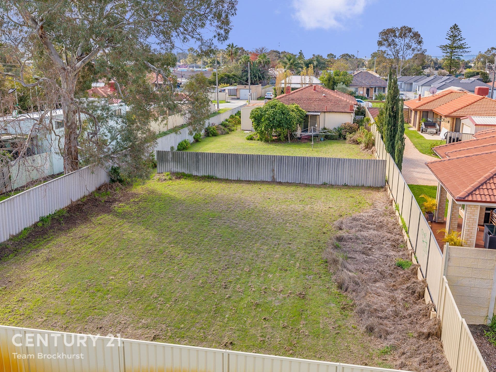 16 Toledo Close, Cannington, WA, 6107, Cannington - Thumbnail 2