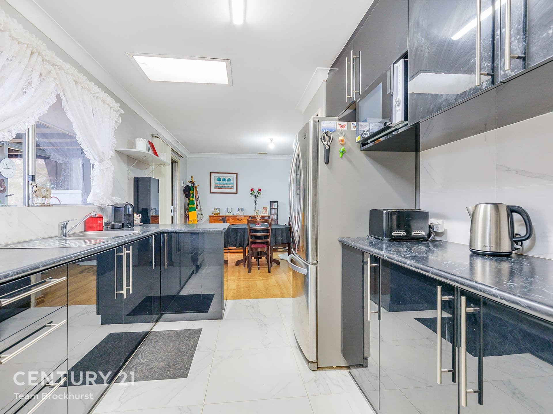 7/10 Warton Rd, Huntingdale, WA, 6110, Lesmurdie - Thumbnail 2
