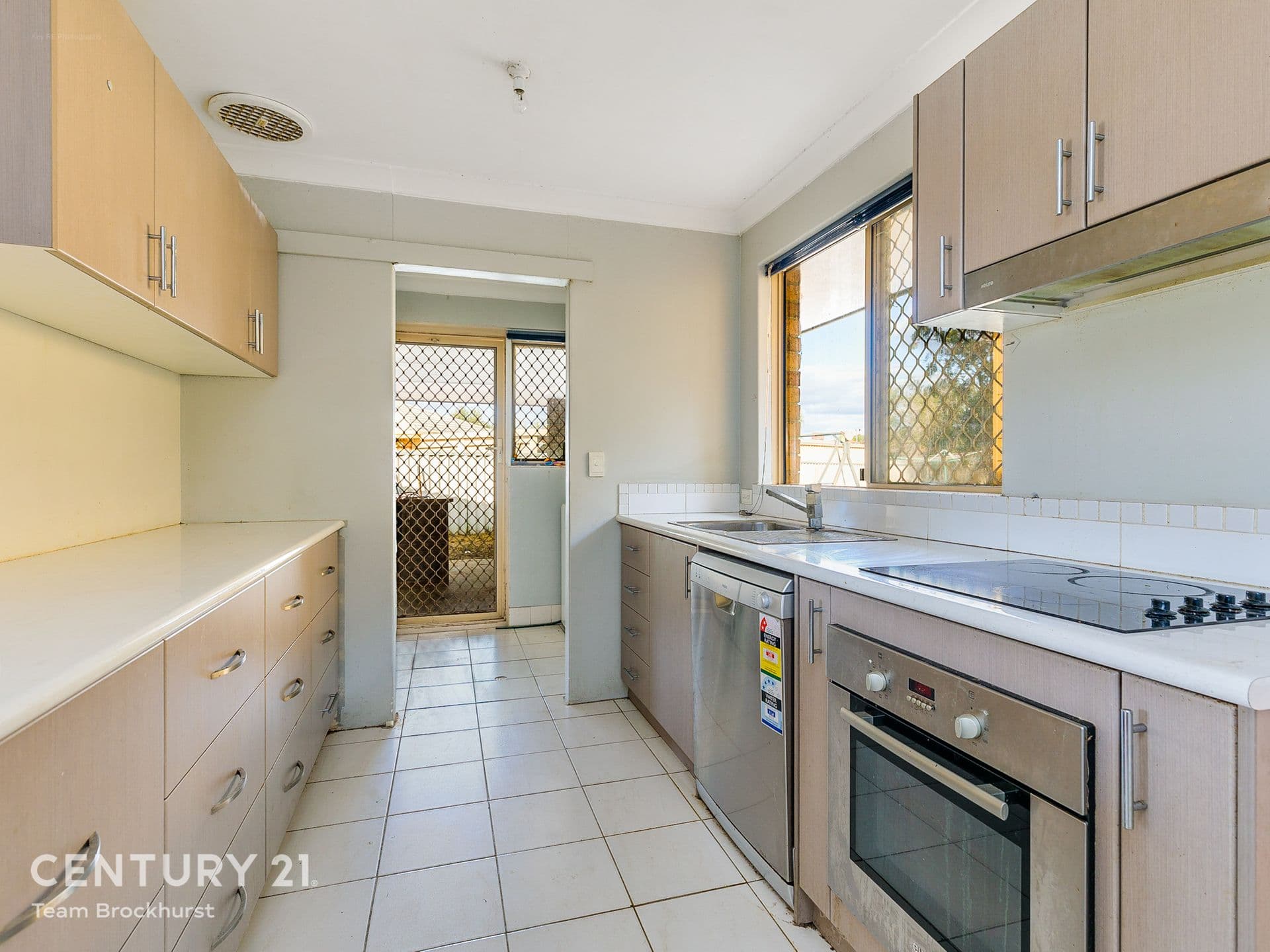 7/10 Warton Rd, Huntingdale, WA, 6110, Gosnells - Thumbnail 2