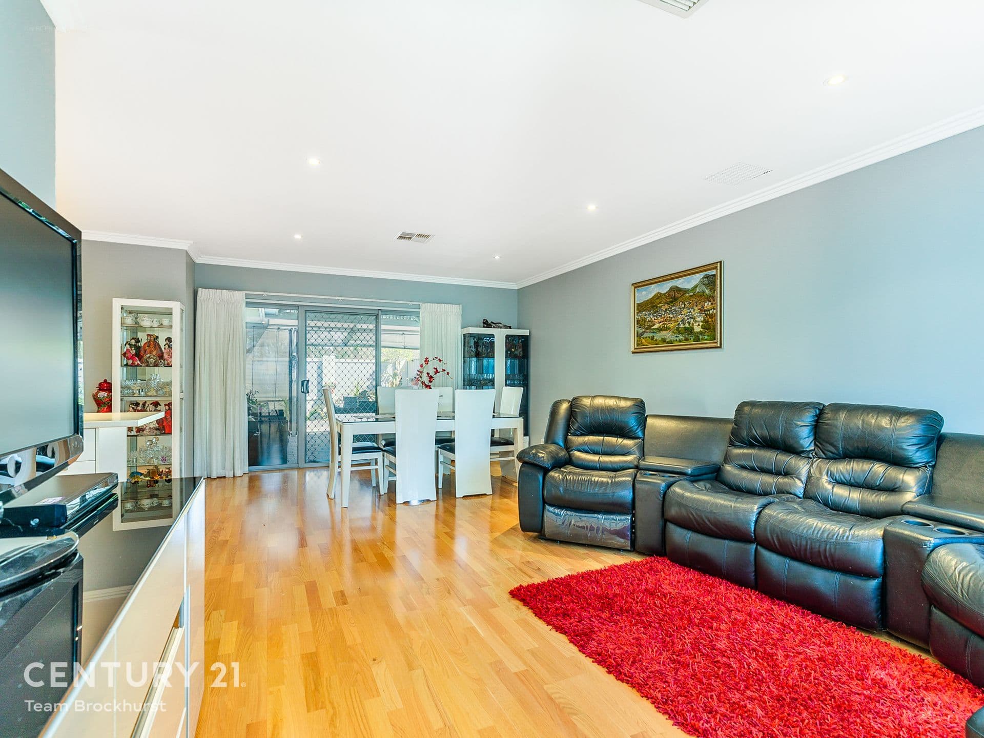 2/9 Parnell Way, Canning Vale, WA, 6155, Canning Vale - Thumbnail 2