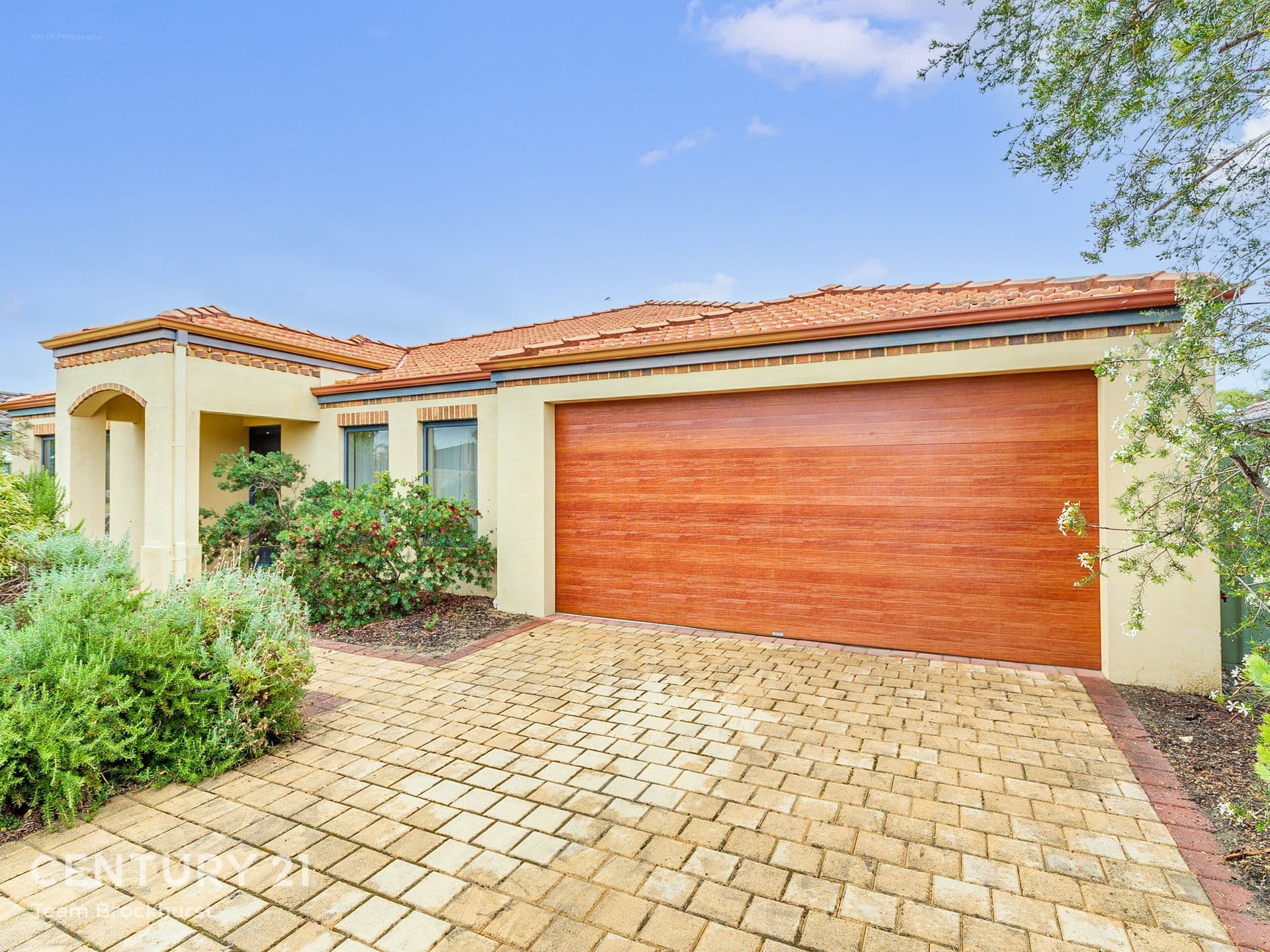 7/10 Warton Rd, Huntingdale, WA, 6110, Southern River - Image 1
