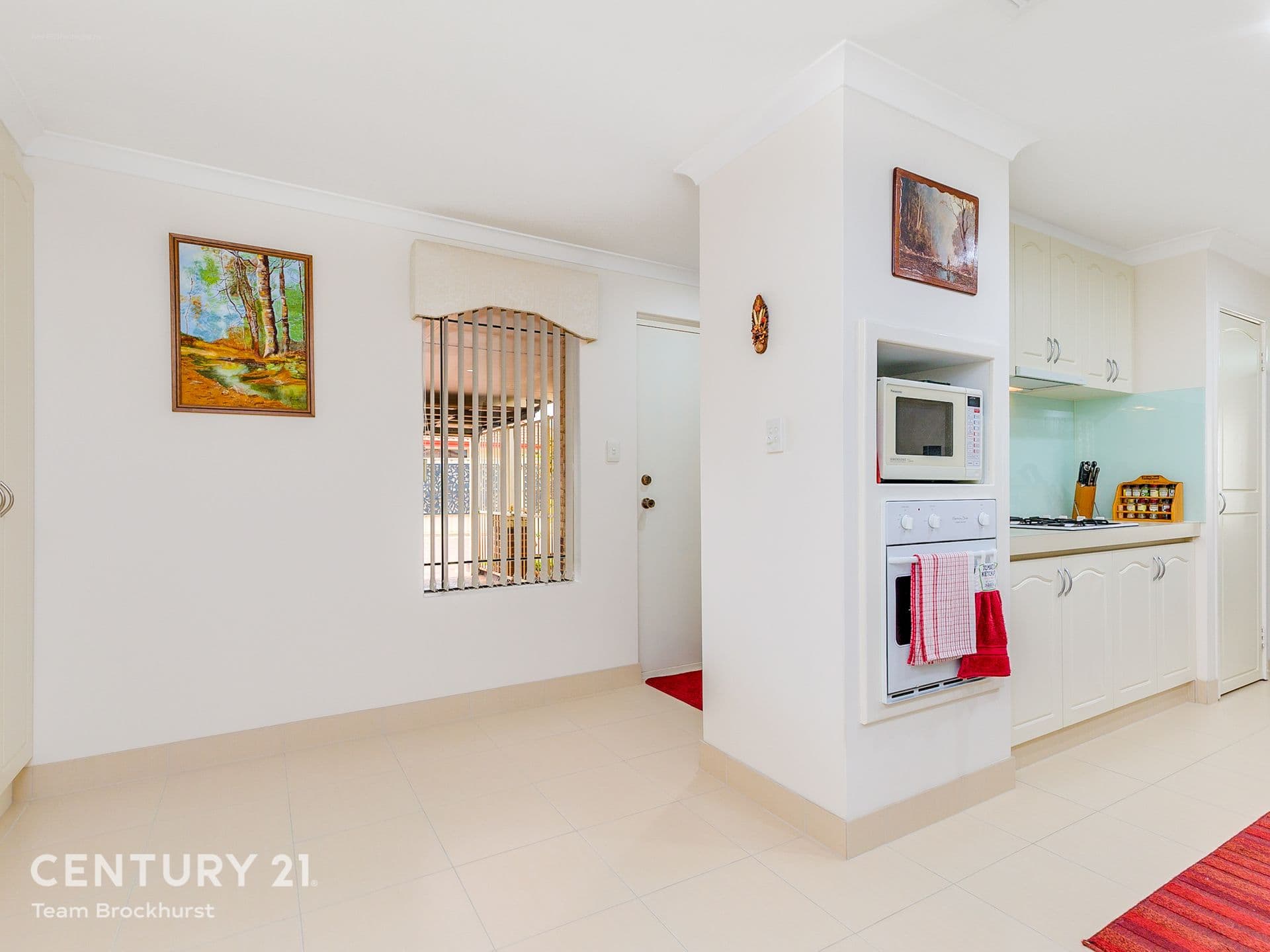 61B Flowerwood Way, Huntingdale, WA, 6110, Huntingdale - Thumbnail 6