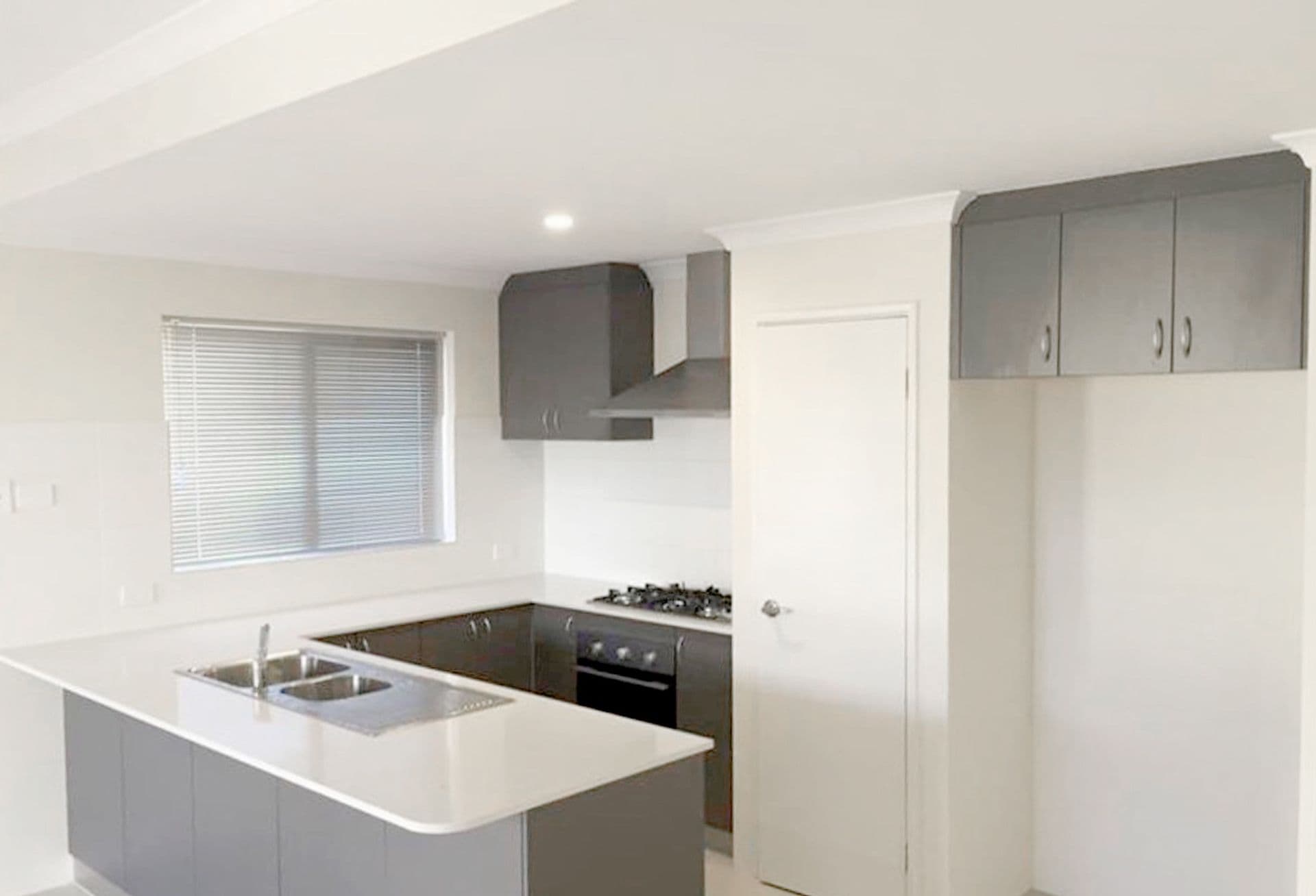 11 Blue Road, Canning Vale, WA, 6155, Canning Vale - Thumbnail 4