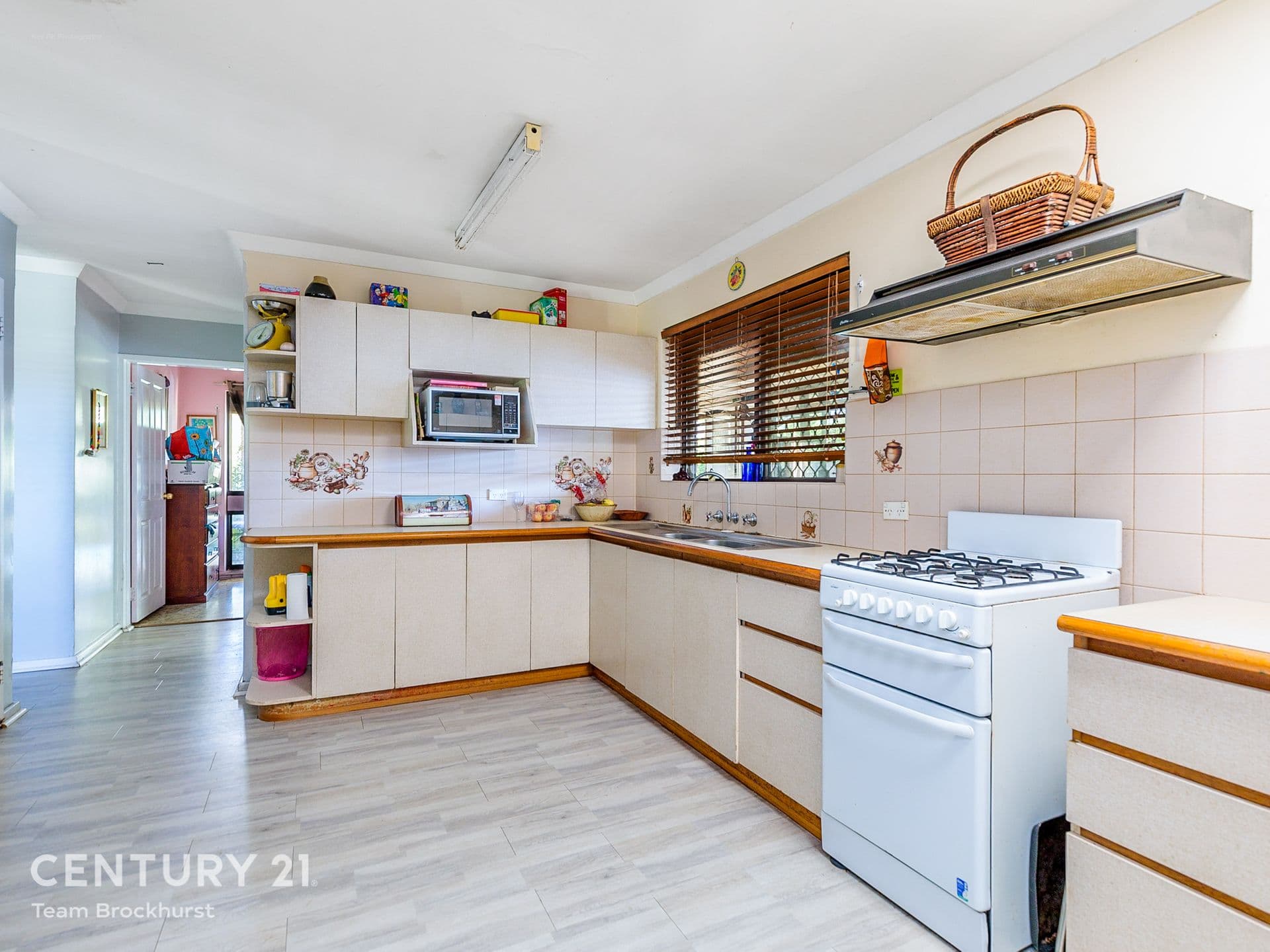 7/10 Warton Rd, Huntingdale, WA, 6110, Huntingdale - Thumbnail 2