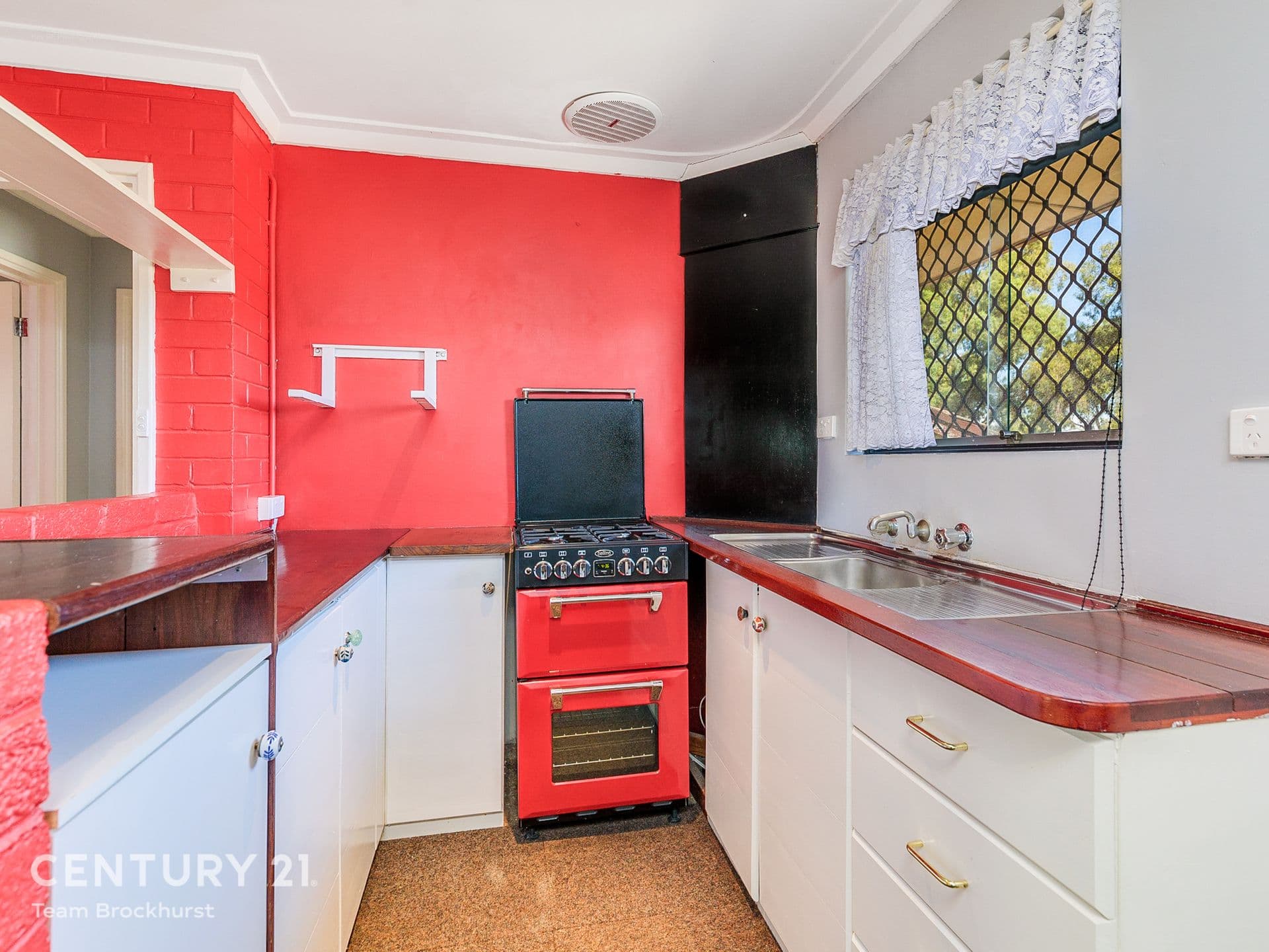 18/67 Lester Drive, Thornlie, WA, 6108, Thornlie - Thumbnail 2