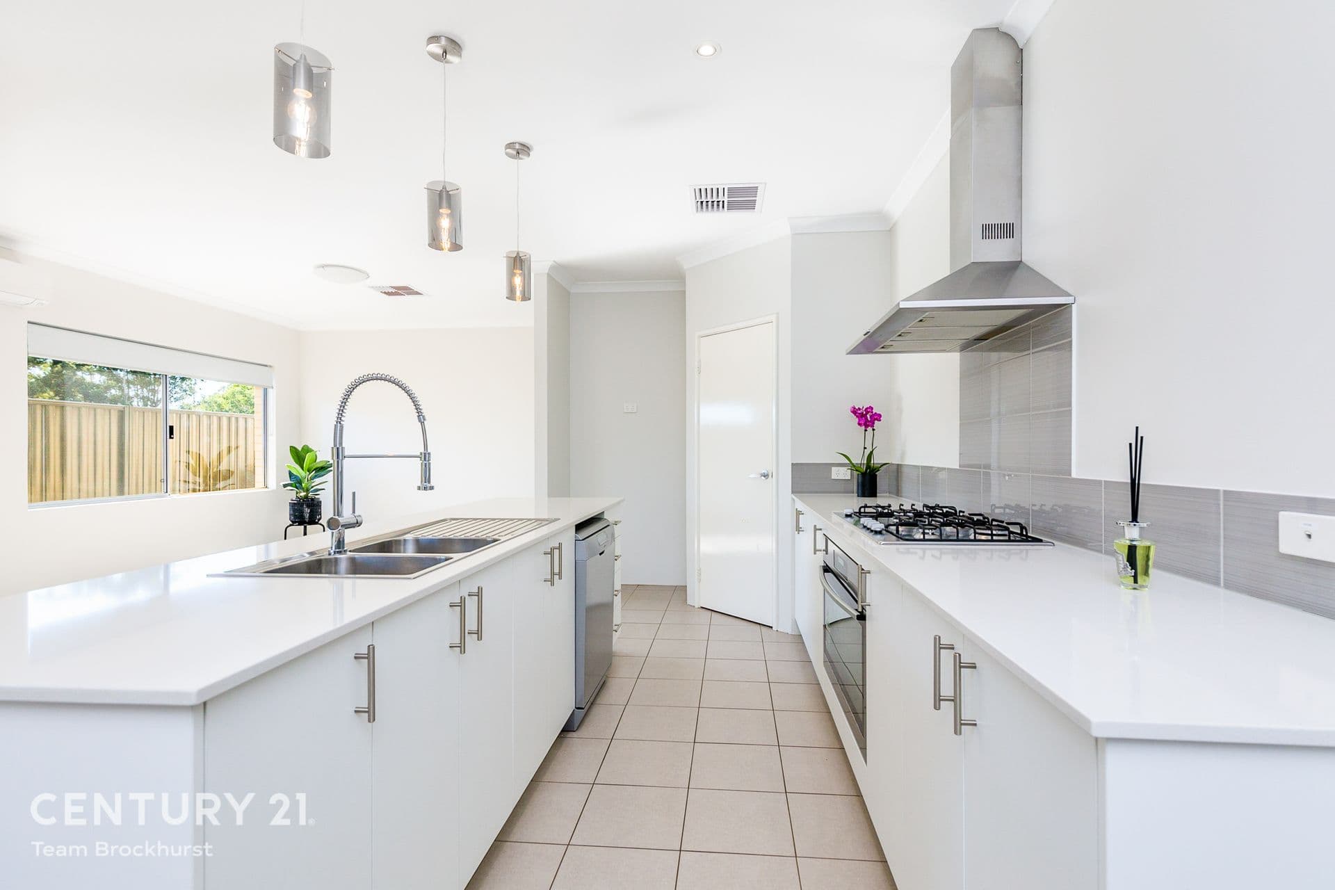 7/10 Warton Rd, Huntingdale, WA, 6110, Southern River - Thumbnail 3