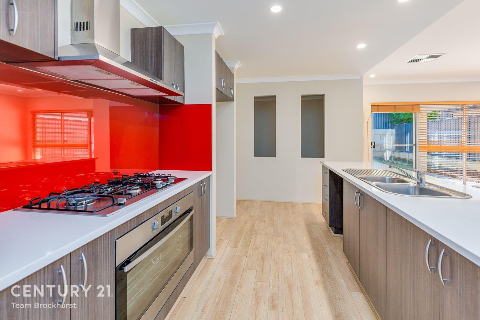 7/10 Warton Rd, Huntingdale, WA, 6110, Landsdale - Thumbnail 2