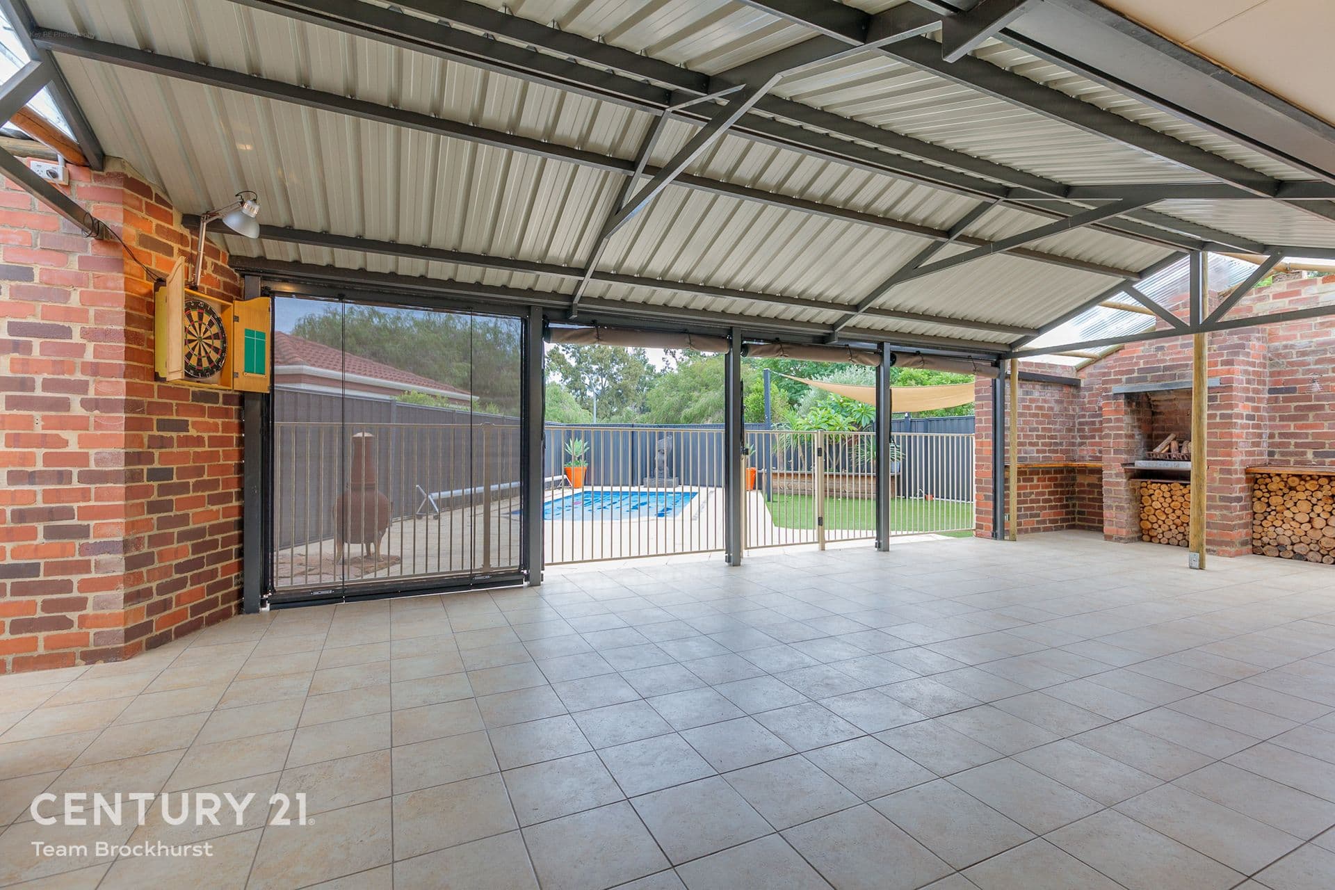4 Woodspring Trail, Canning Vale, WA, 6155, Canning Vale - Thumbnail 4
