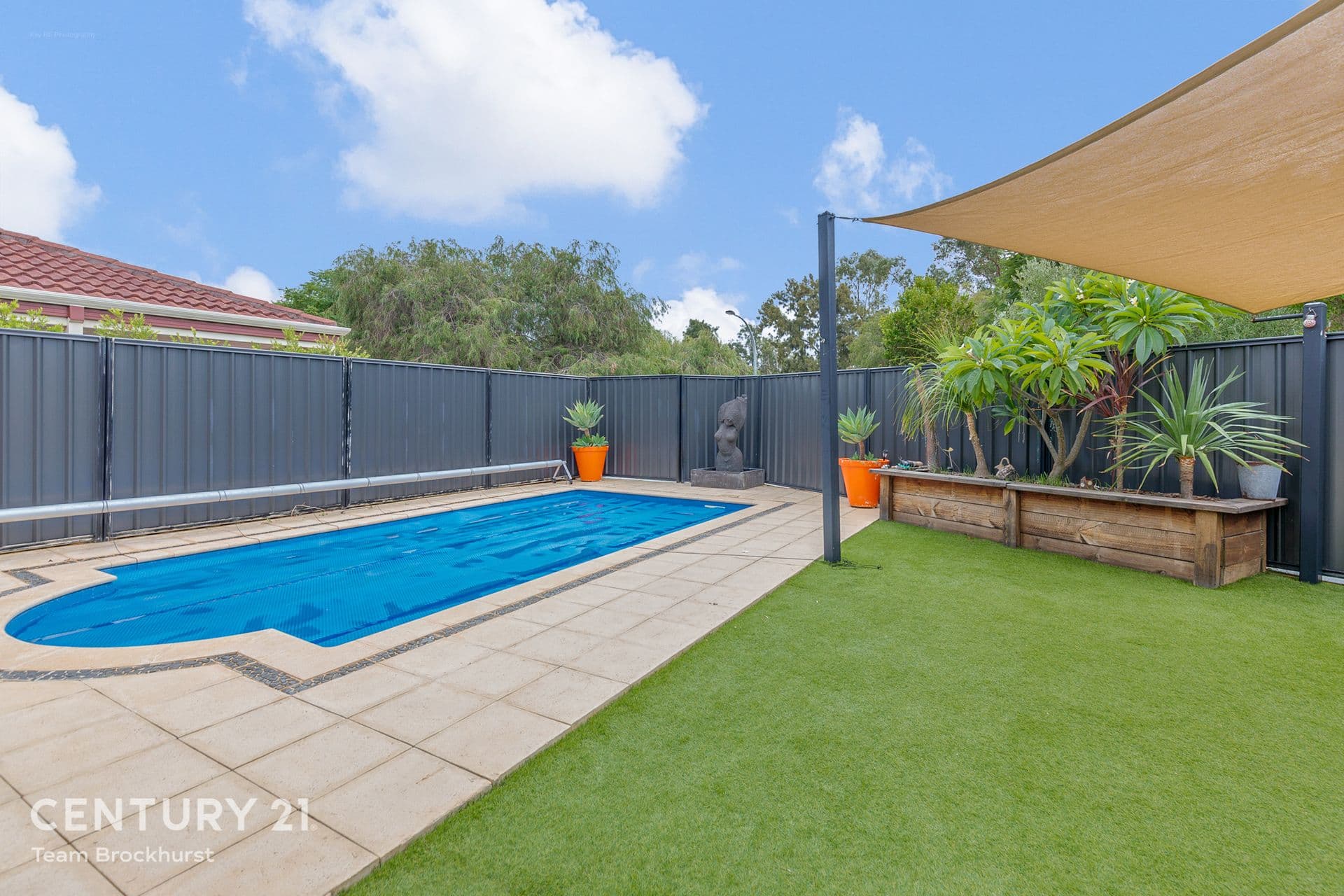 4 Woodspring Trail, Canning Vale, WA, 6155, Canning Vale - Thumbnail 2