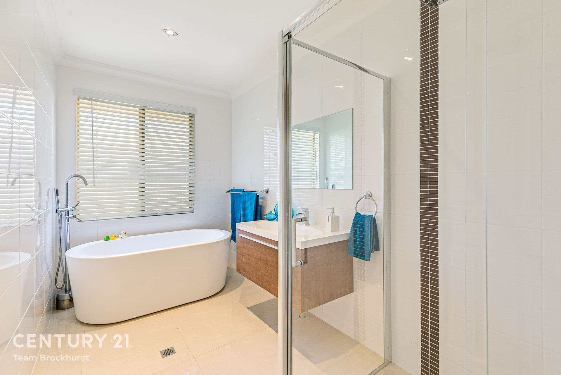 20 Voyager Drive, Thornlie, WA, 6108, Thornlie - Thumbnail 3