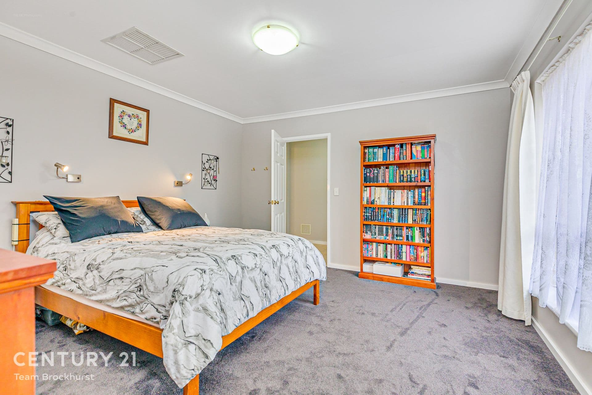1 Burran Court, Maida Vale, WA, 6057, Maida Vale - Thumbnail 2