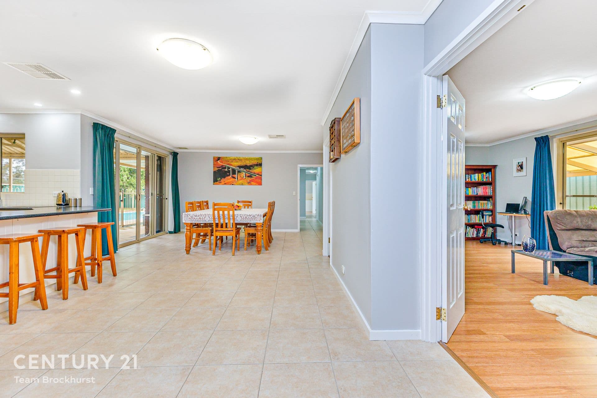 1 Burran Court, Maida Vale, WA, 6057, Maida Vale - Thumbnail 7