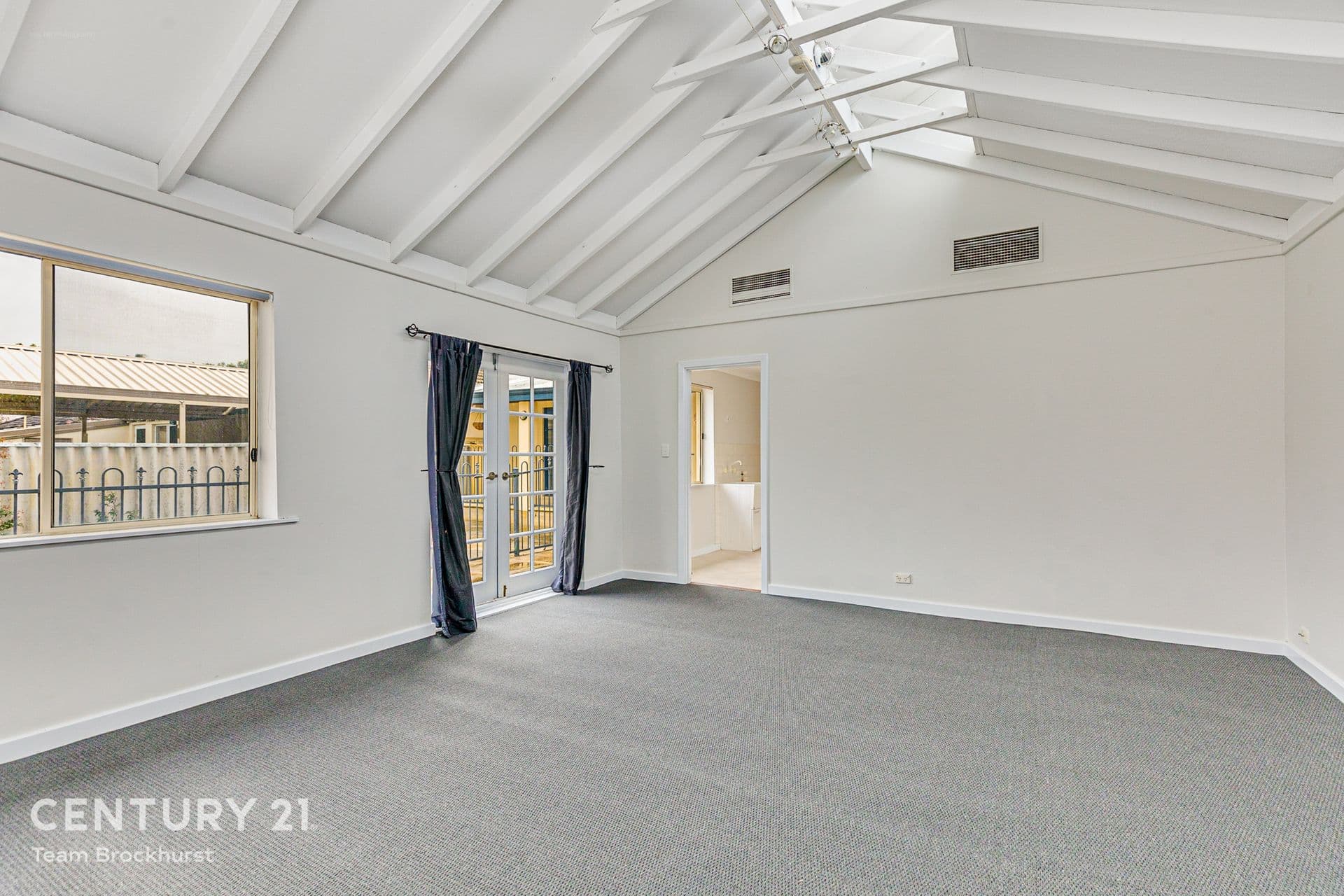 416 Belgravia Street, Cloverdale, WA, 6105, Cloverdale - Thumbnail 4