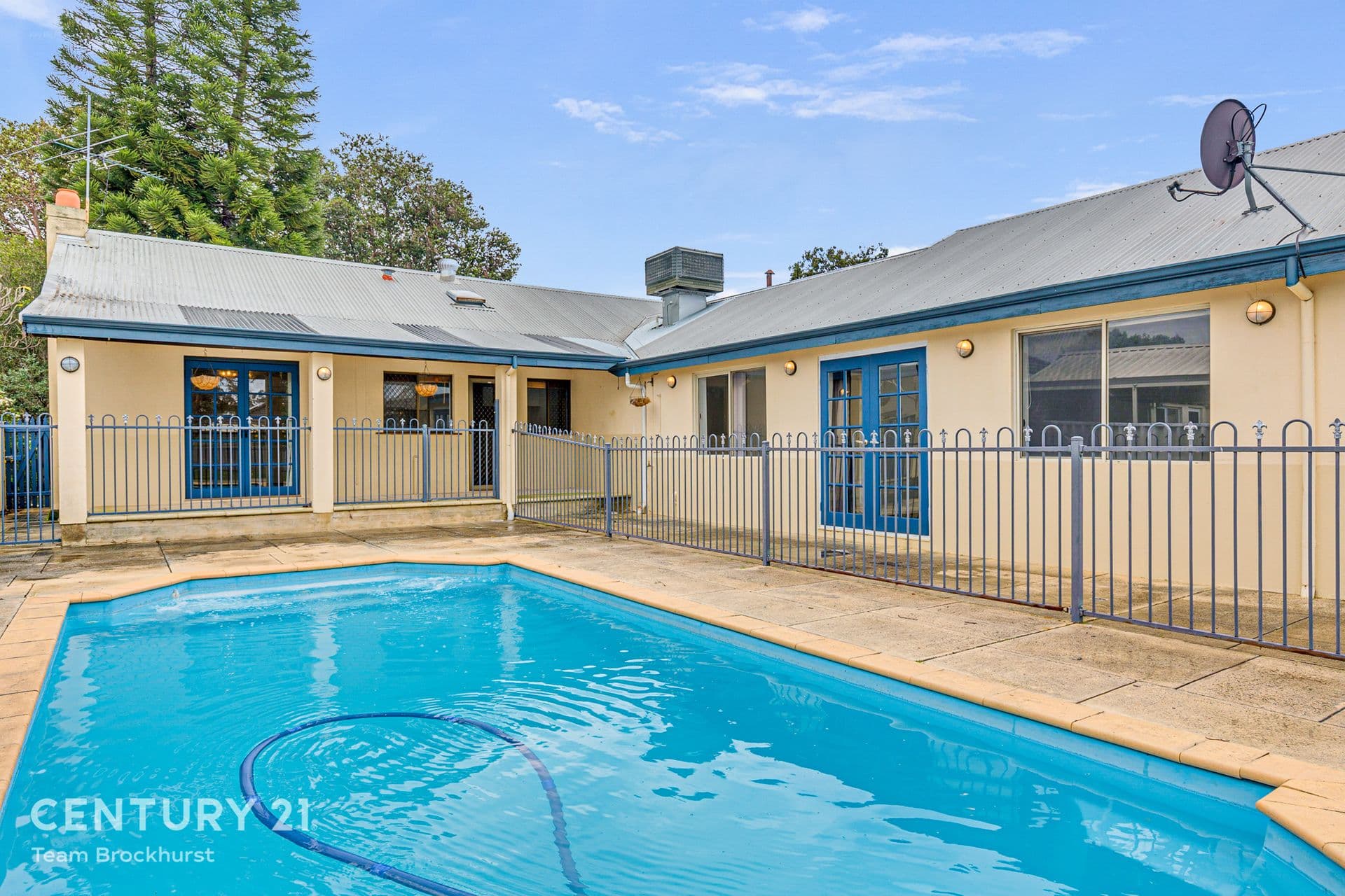416 Belgravia Street, Cloverdale, WA, 6105, Cloverdale - Thumbnail 2