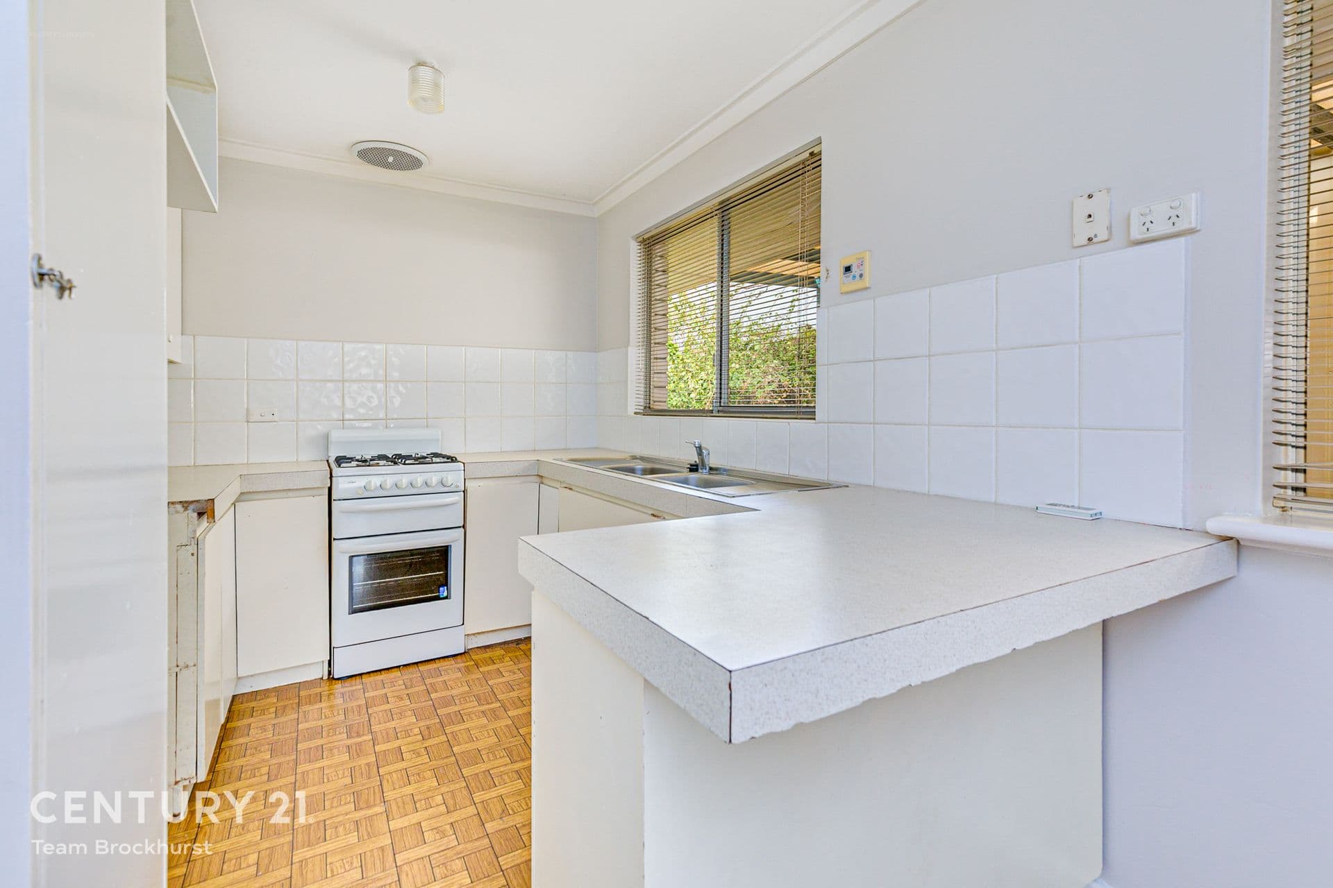 7/10 Warton Rd, Huntingdale, WA, 6110, Huntingdale - Thumbnail 3