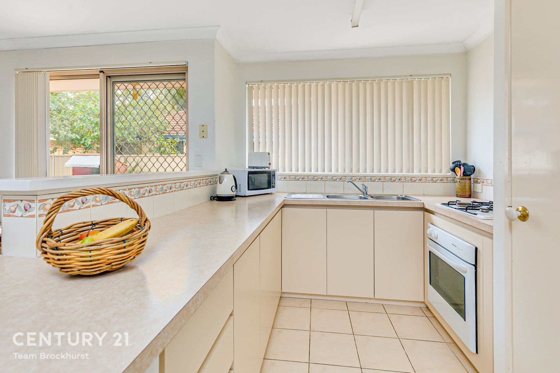 7/10 Warton Rd, Huntingdale, WA, 6110, Kenwick - Image 1