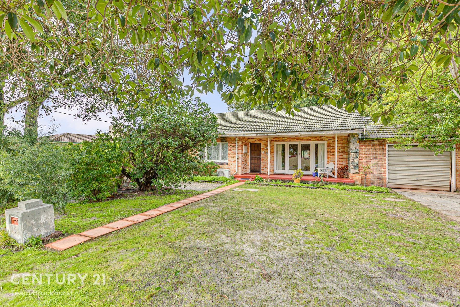 16 Range View Way, Thornlie, WA, 6108, Thornlie - Image 1