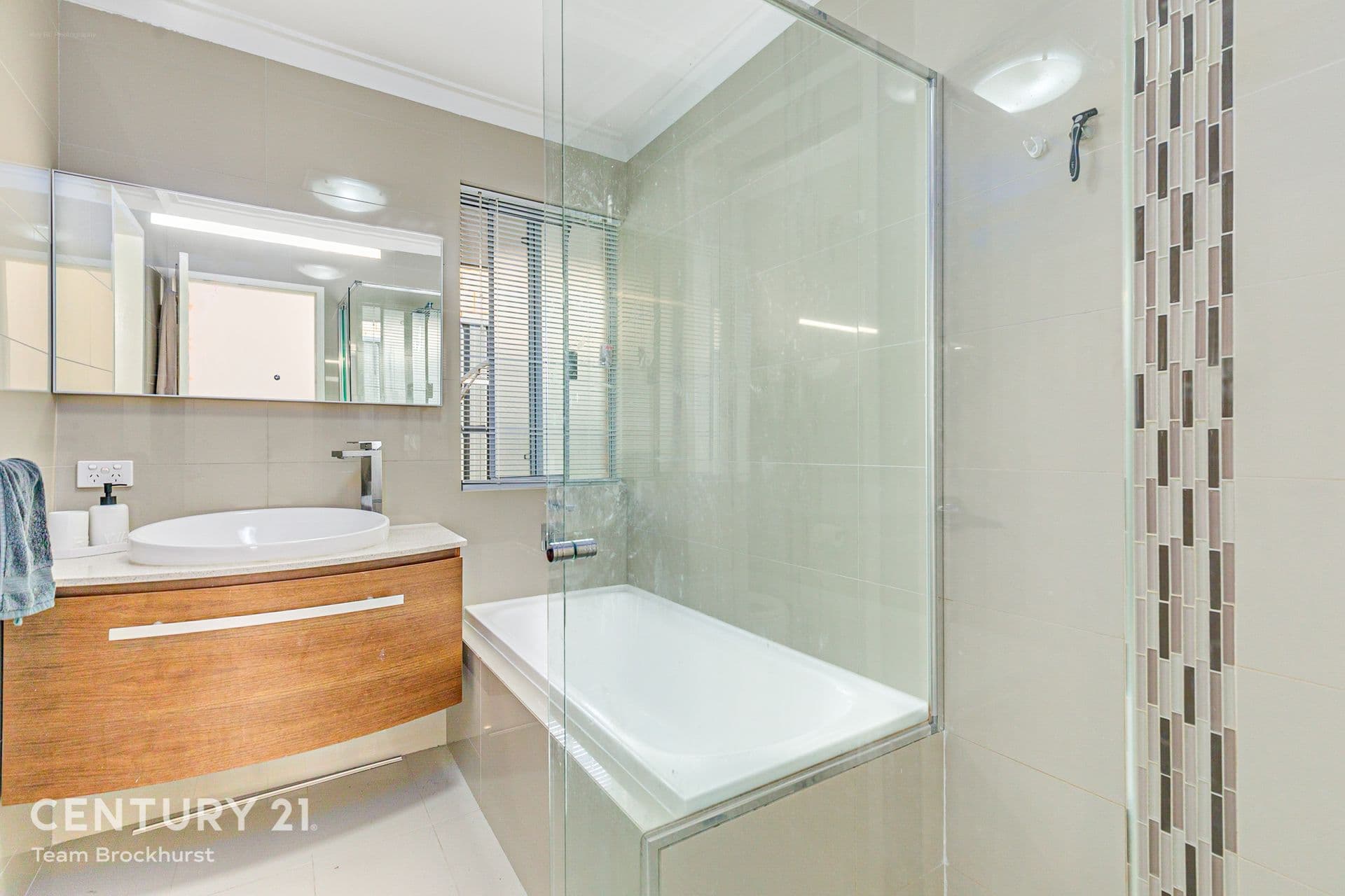 3b Nethercott Street, Huntingdale, WA, 6110, Huntingdale - Thumbnail 3