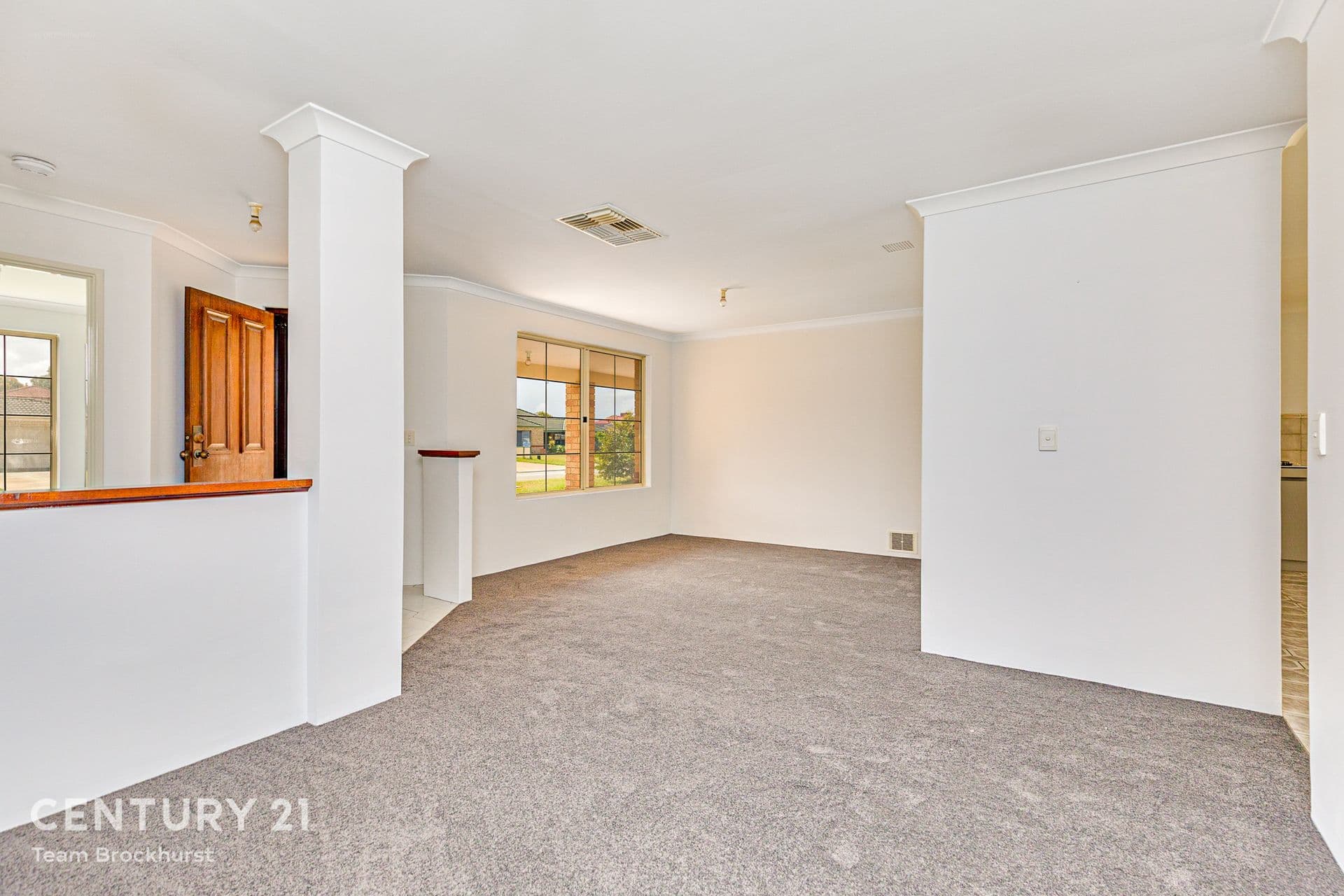 30 Bellbird Avenue, Huntingdale, WA, 6110, Huntingdale - Thumbnail 3