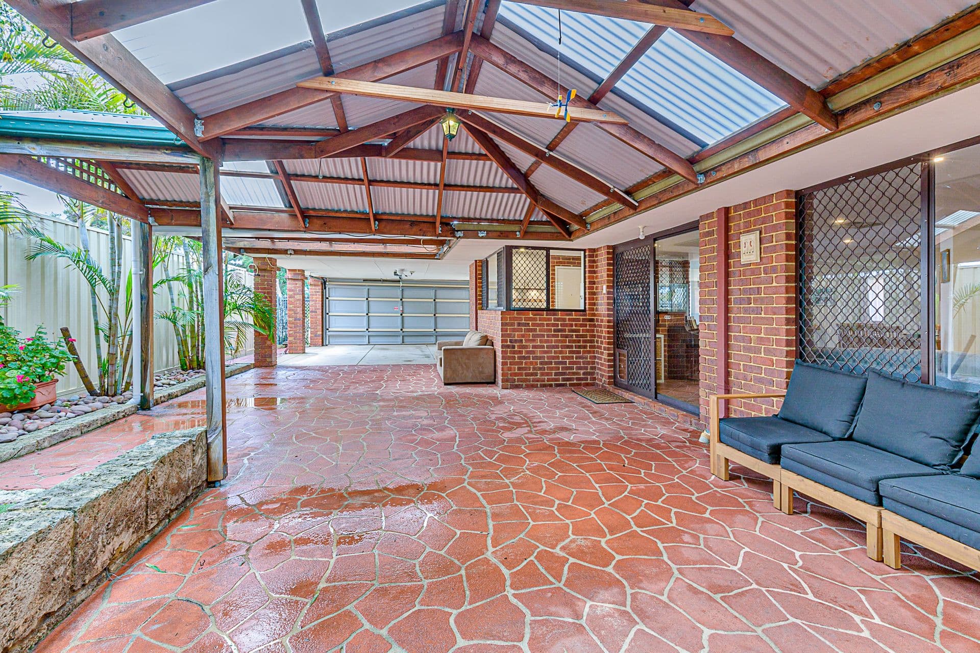 24 Pipit Close, Huntingdale, WA, 6110, Huntingdale - Thumbnail 3