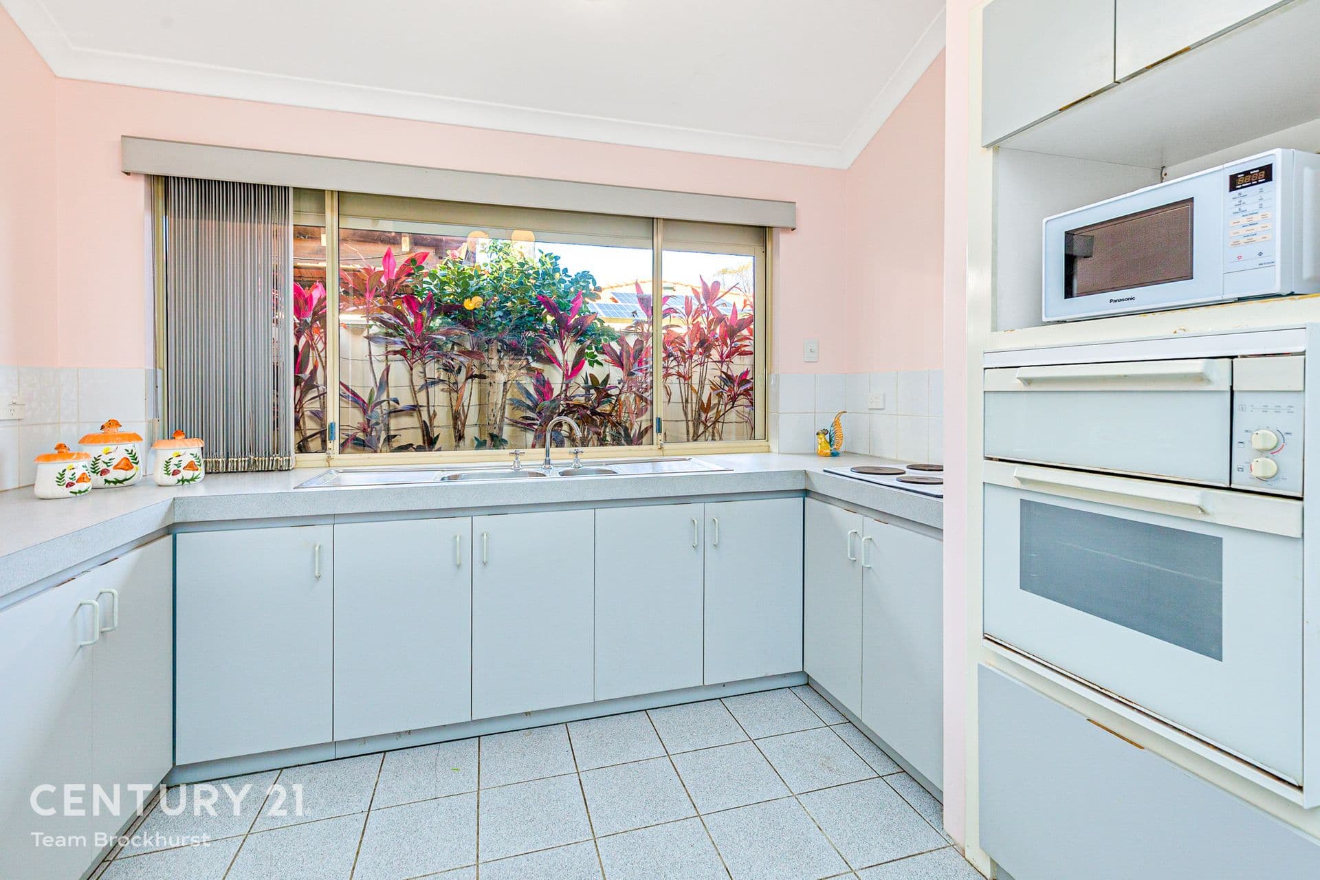 7/10 Warton Rd, Huntingdale, WA, 6110, Thornlie - Thumbnail 2