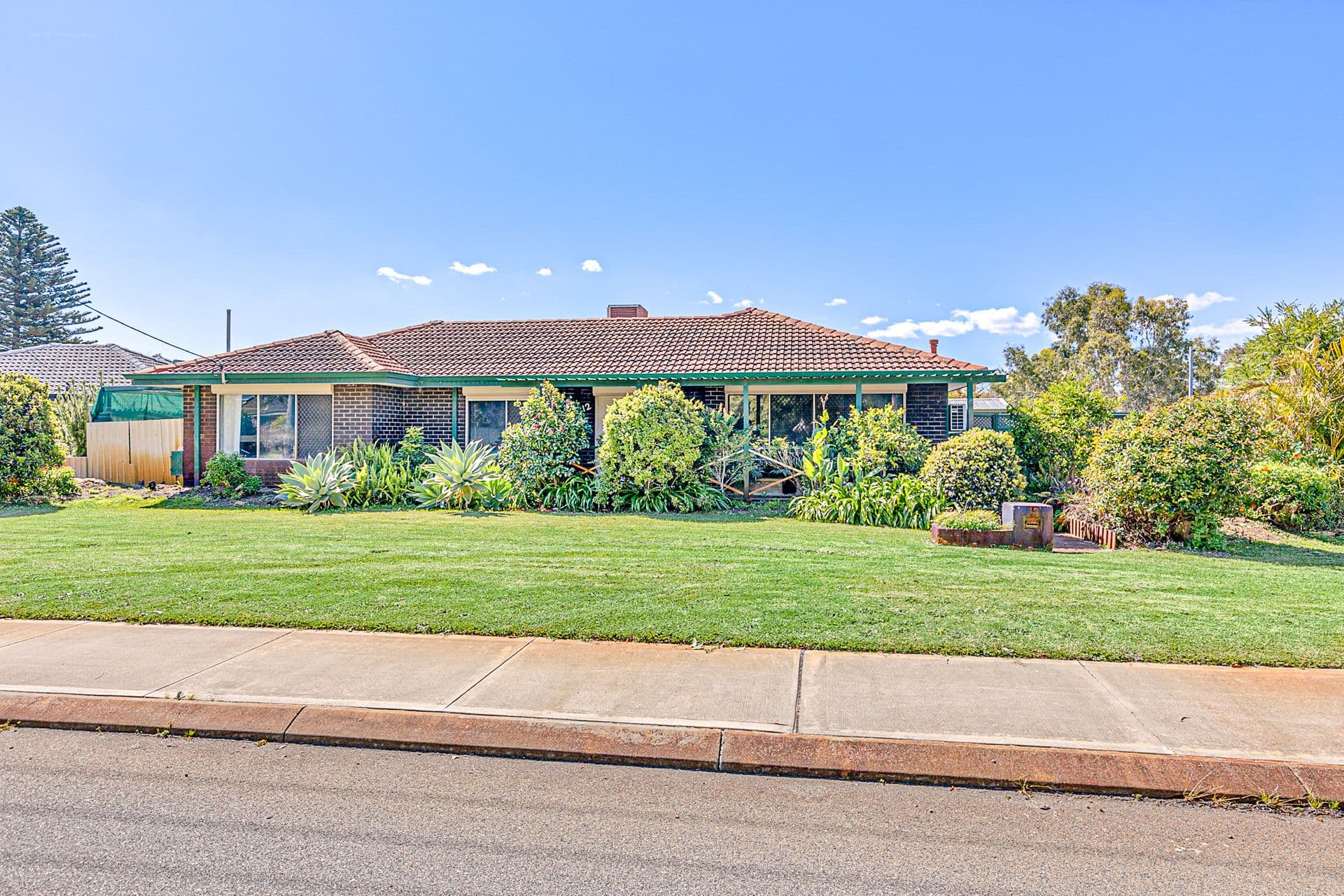 12 Kelvedon Way, Huntingdale, WA, 6110, Huntingdale - Thumbnail 4