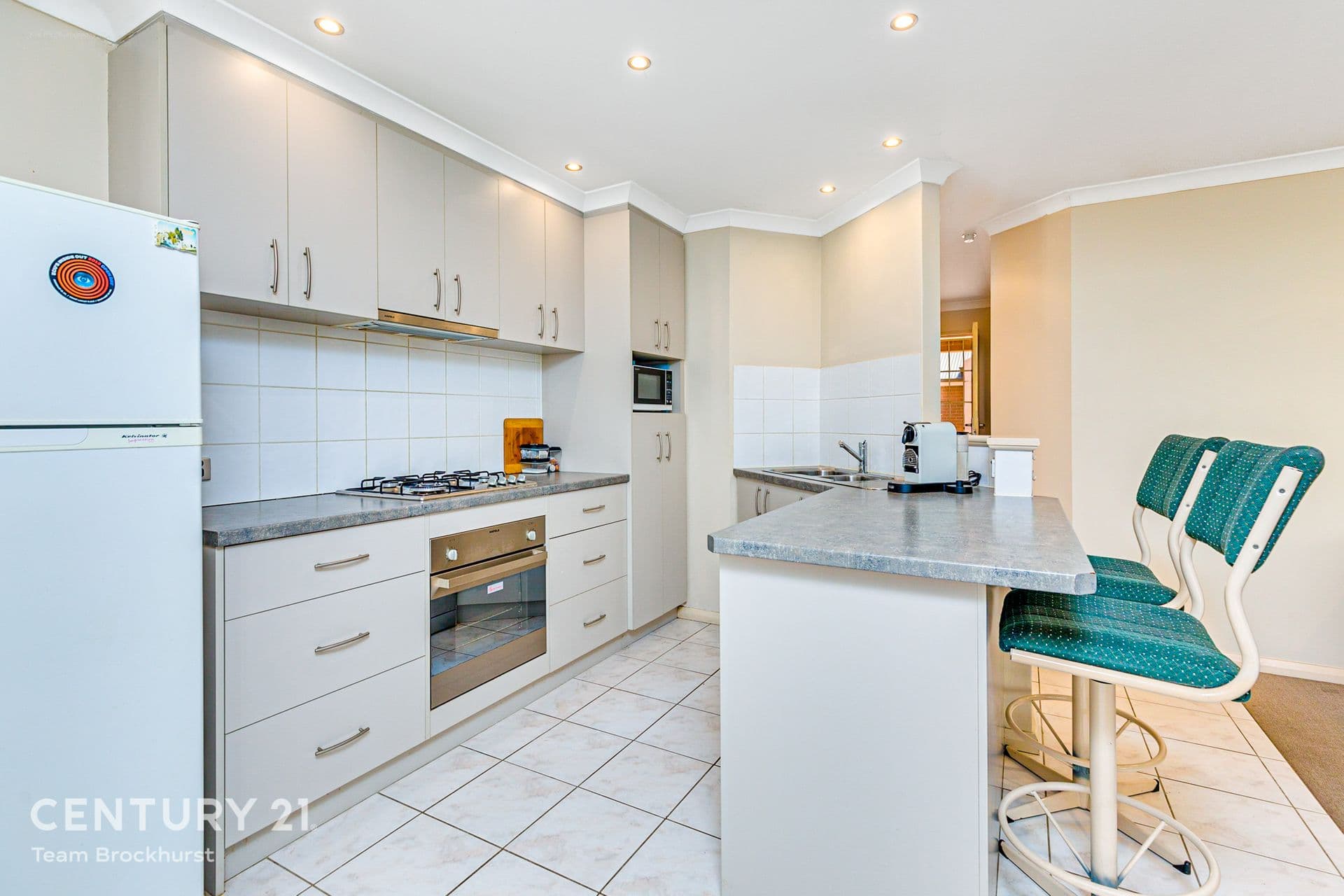 7/4 Valentine Road, Kelmscott, WA, 6111, Kelmscott - Thumbnail 2