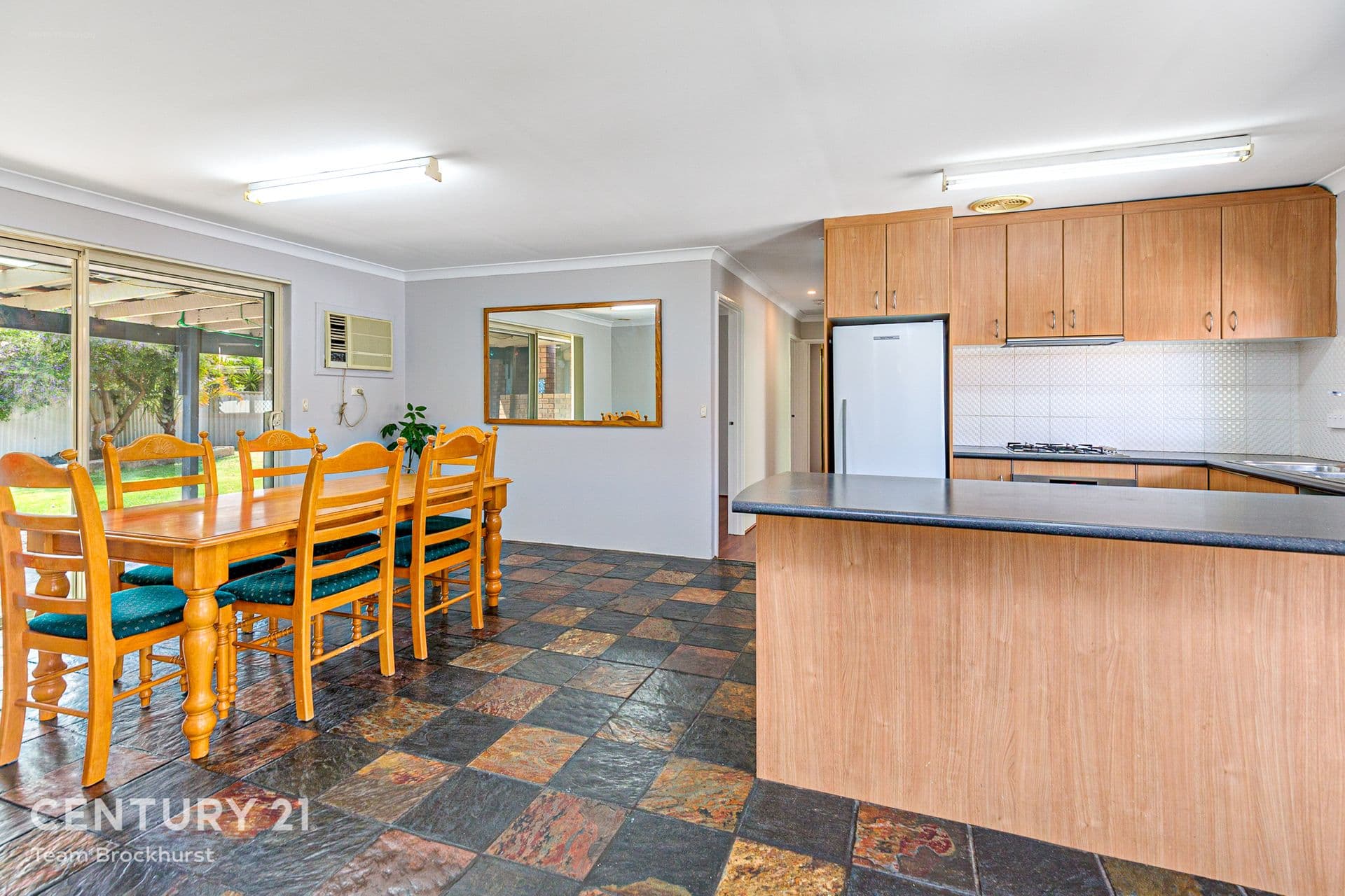 7/10 Warton Rd, Huntingdale, WA, 6110, Maddington - Thumbnail 3