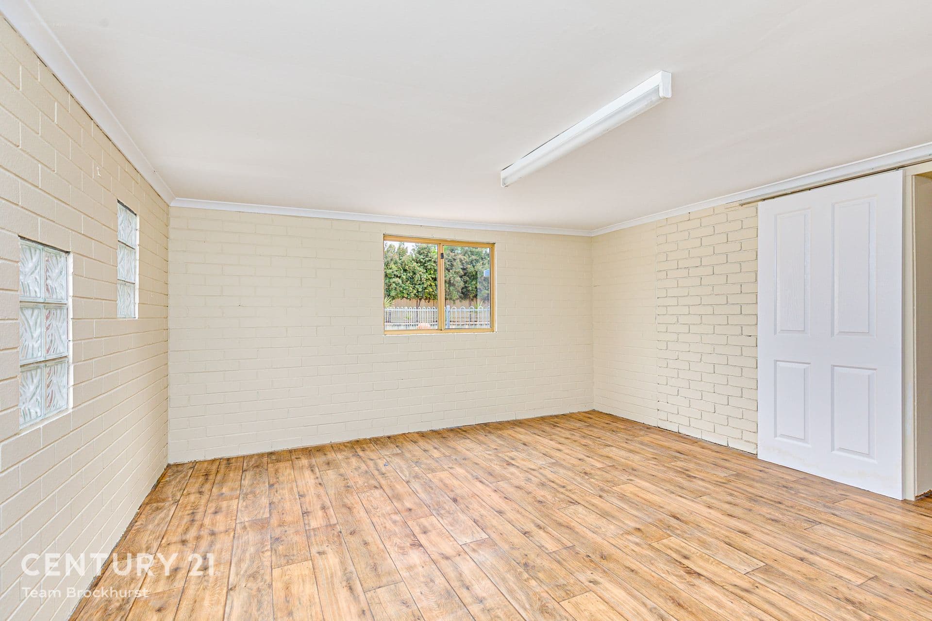 107 Huntingdale Road, Huntingdale, WA, 6110, Huntingdale - Thumbnail 7