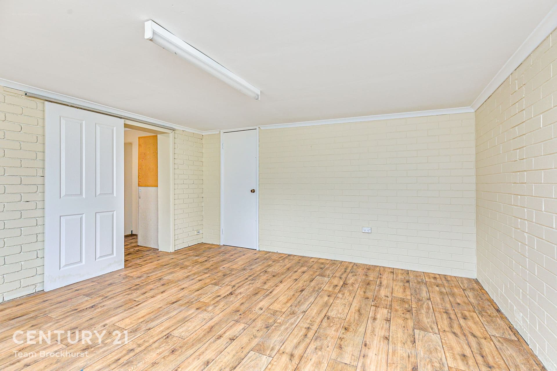 107 Huntingdale Road, Huntingdale, WA, 6110, Huntingdale - Thumbnail 6
