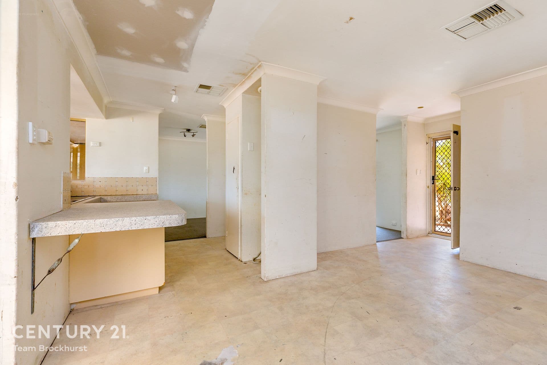 7/10 Warton Rd, Huntingdale, WA, 6110, Thornlie - Thumbnail 5