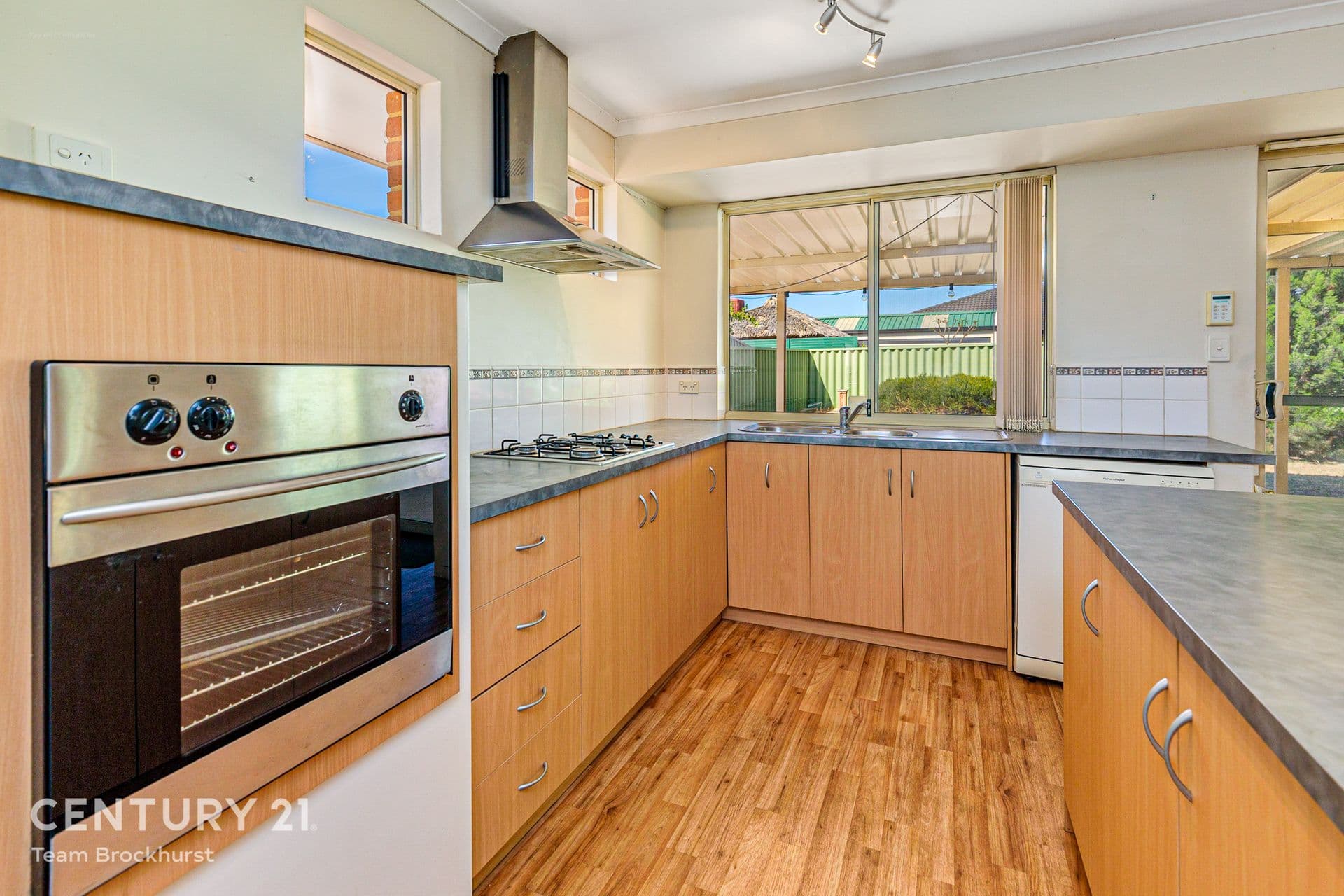 7/10 Warton Rd, Huntingdale, WA, 6110, Bertram - Thumbnail 3