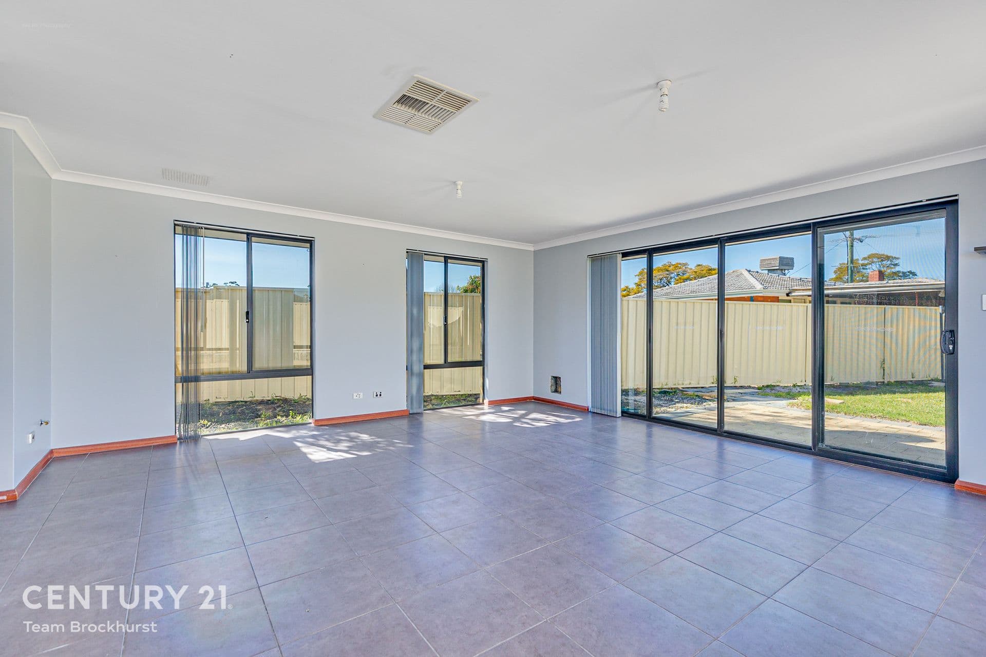7/10 Warton Rd, Huntingdale, WA, 6110, Gosnells - Thumbnail 2