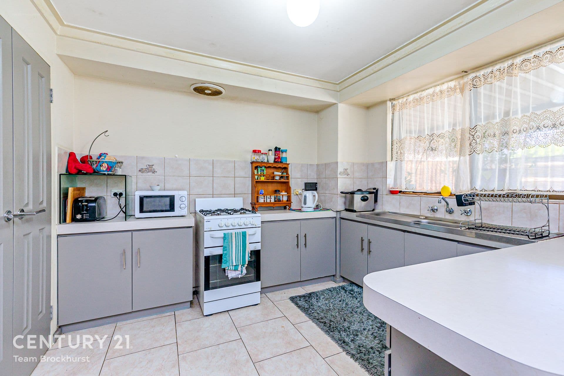 24 Sapling Way, Camillo, WA, 6111, Camillo - Thumbnail 3