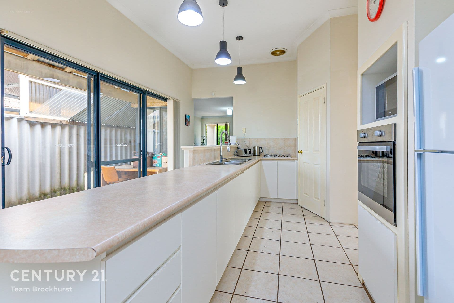 7/10 Warton Rd, Huntingdale, WA, 6110, Huntingdale - Thumbnail 2