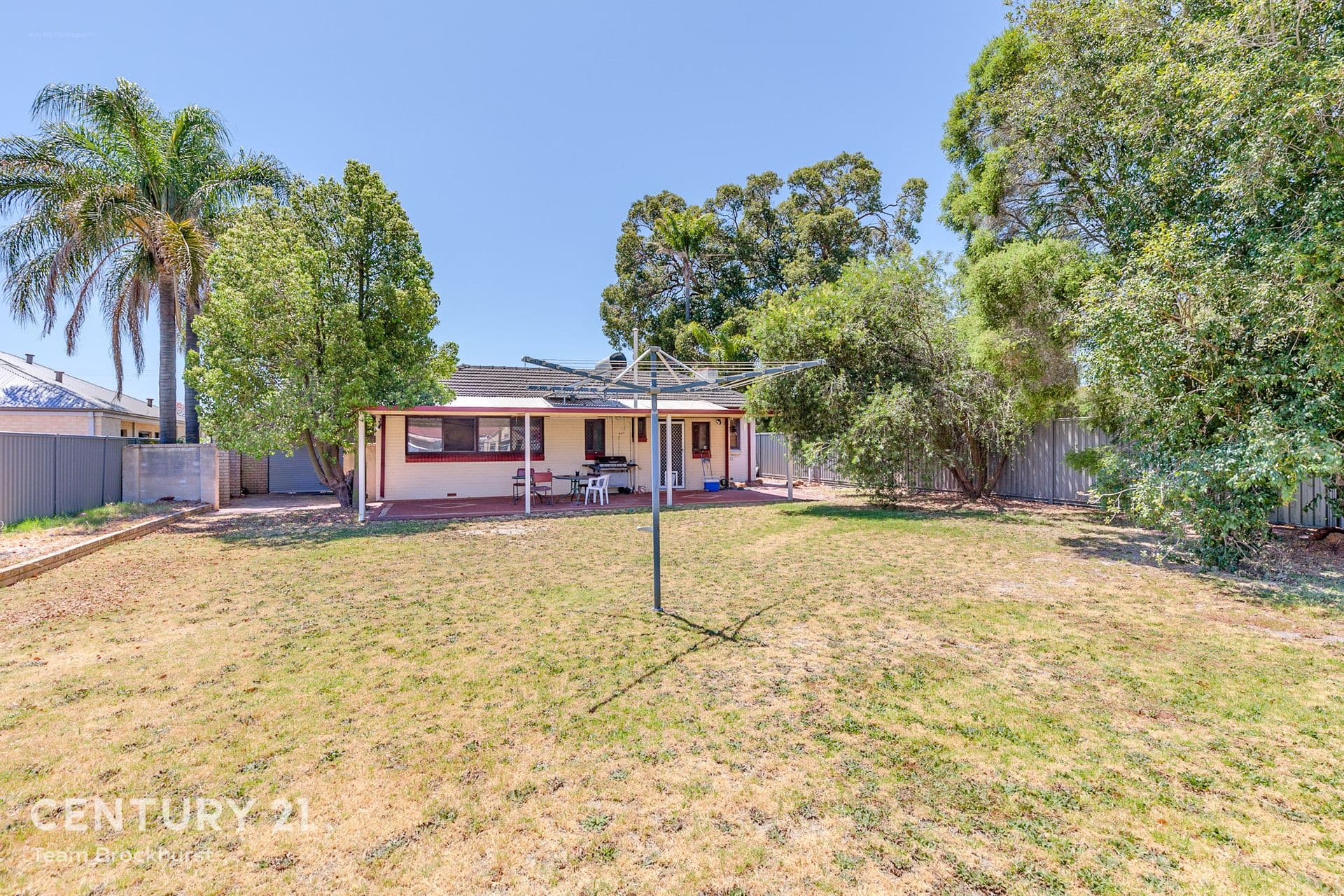 11 Hunt Street, Thornlie, WA, 6108, Thornlie - Thumbnail 2