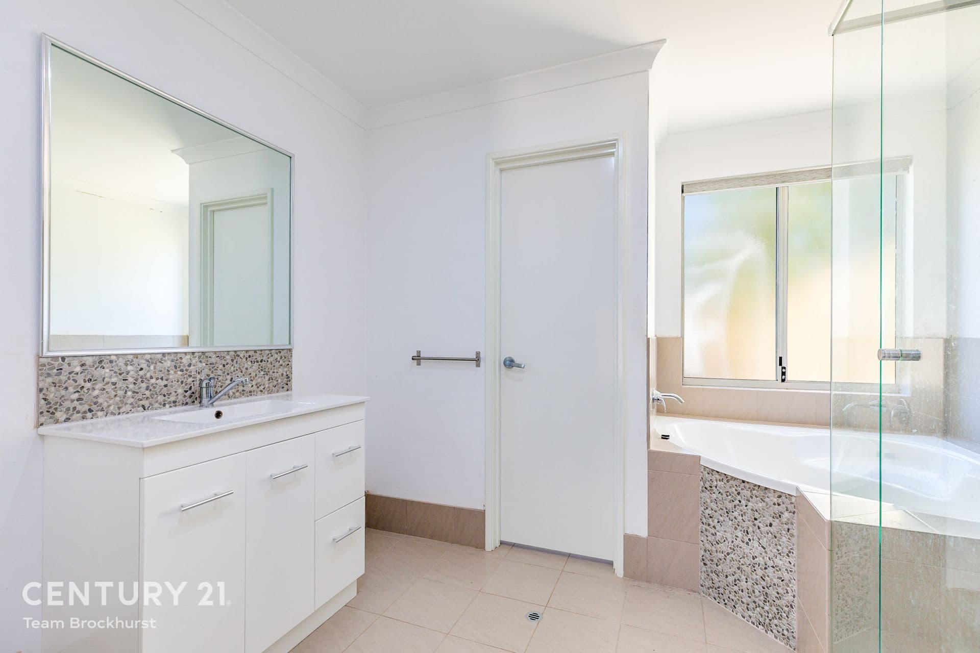 7/10 Warton Rd, Huntingdale, WA, 6110, Martin - Thumbnail 4