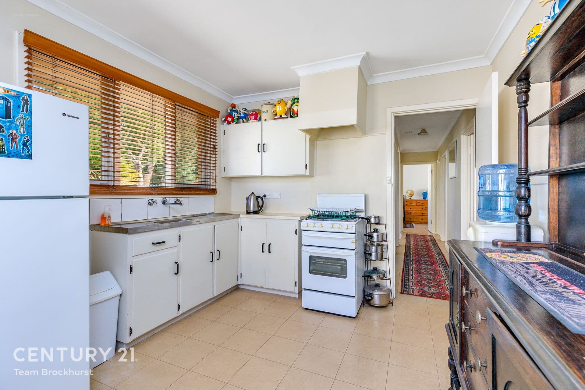64 Gillon Street, Karawara, WA, 6152, Karawara - Thumbnail 7