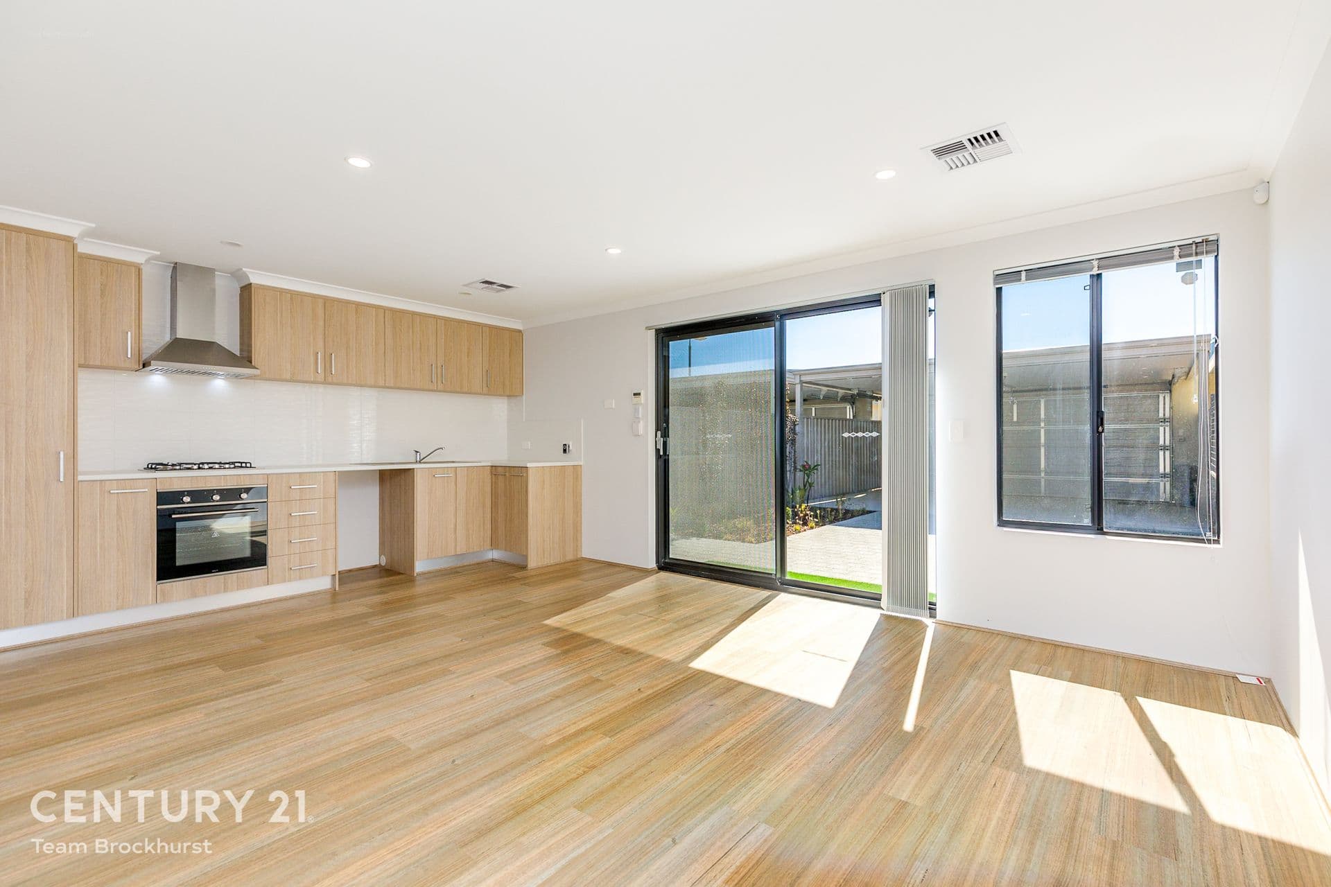 7/10 Warton Rd, Huntingdale, WA, 6110, Byford - Thumbnail 2