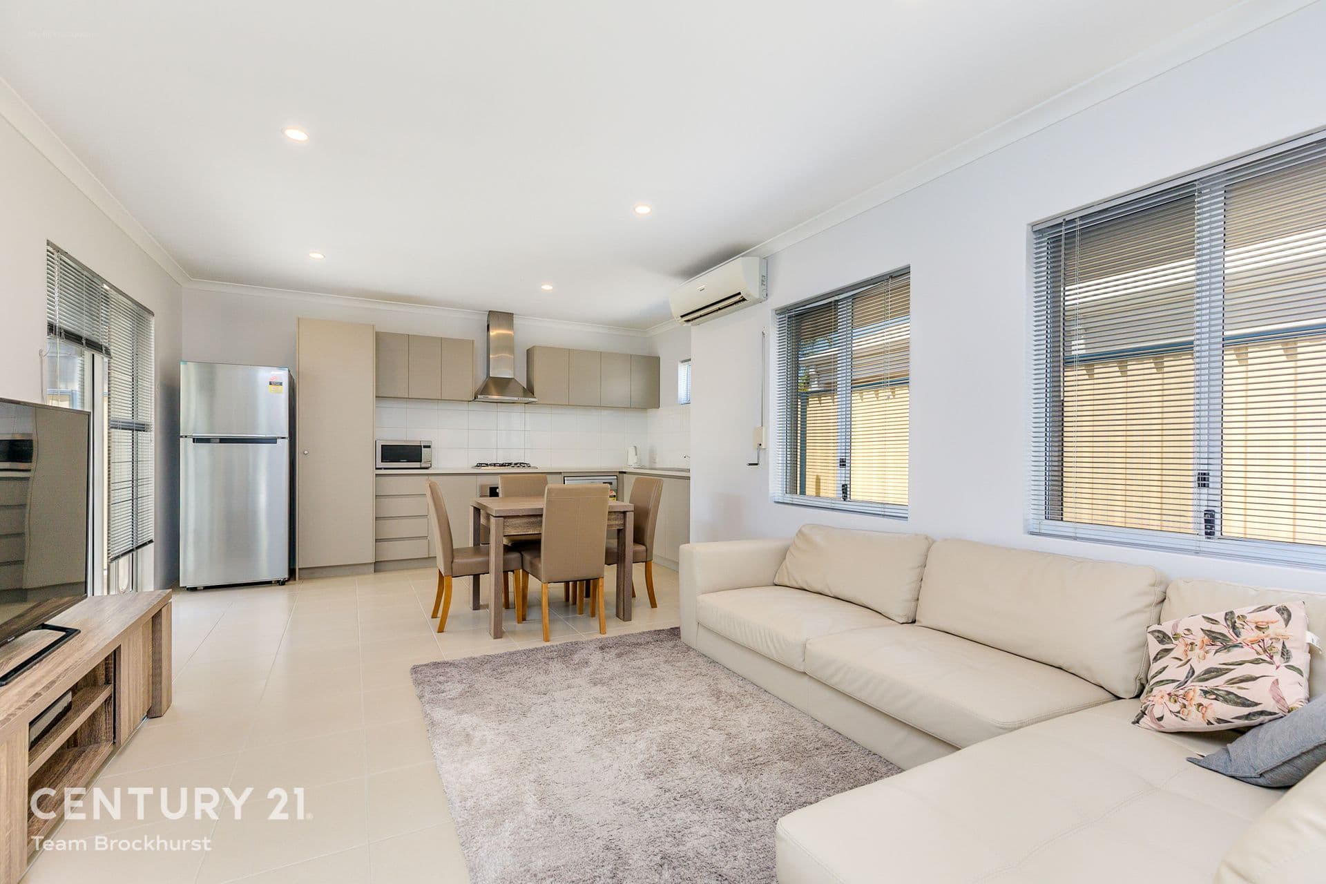7/10 Warton Rd, Huntingdale, WA, 6110, East Cannington - Thumbnail 2