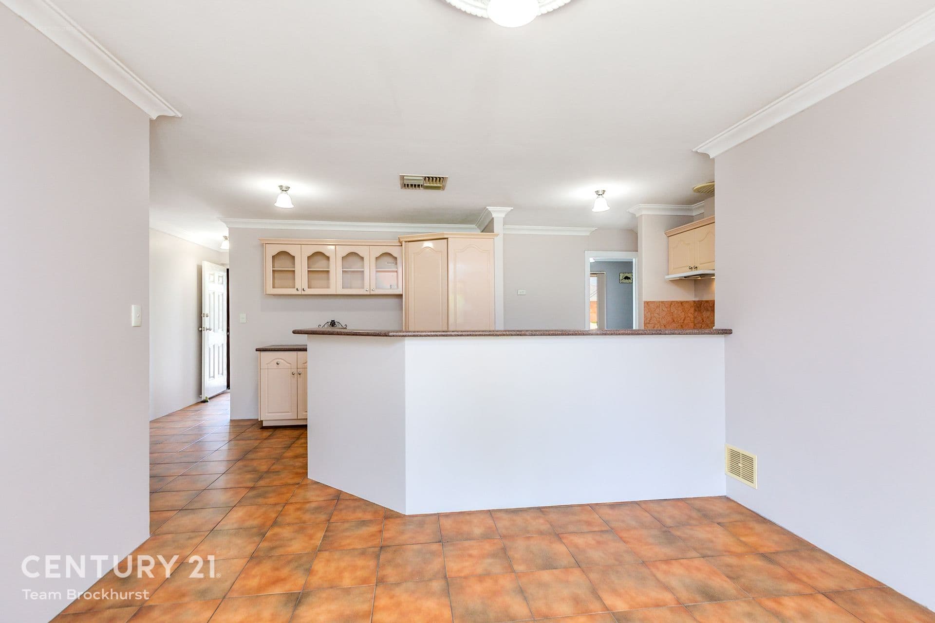 7/10 Warton Rd, Huntingdale, WA, 6110, Thornlie - Thumbnail 3