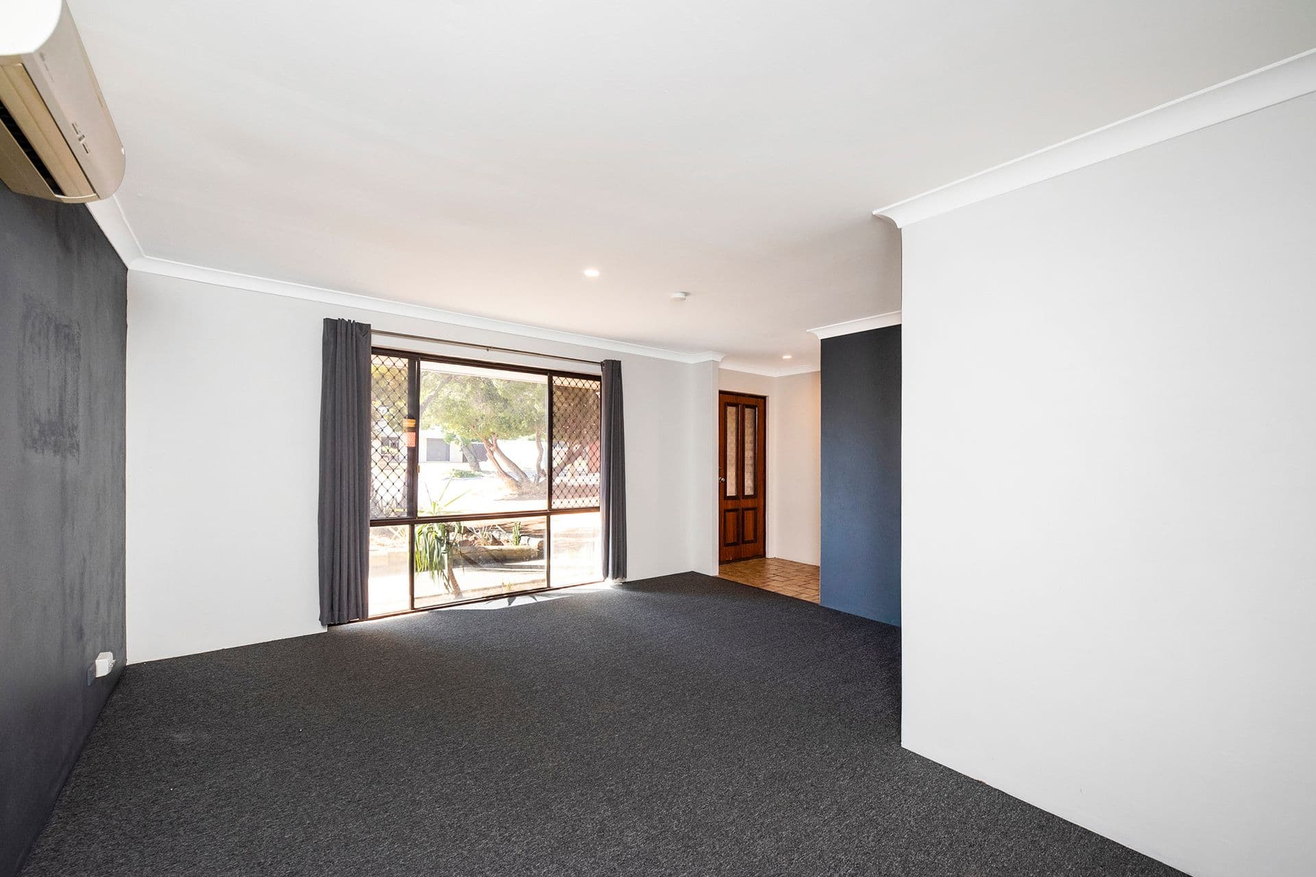 13 Boronia Close, Camillo, WA, 6111, Camillo - Thumbnail 5